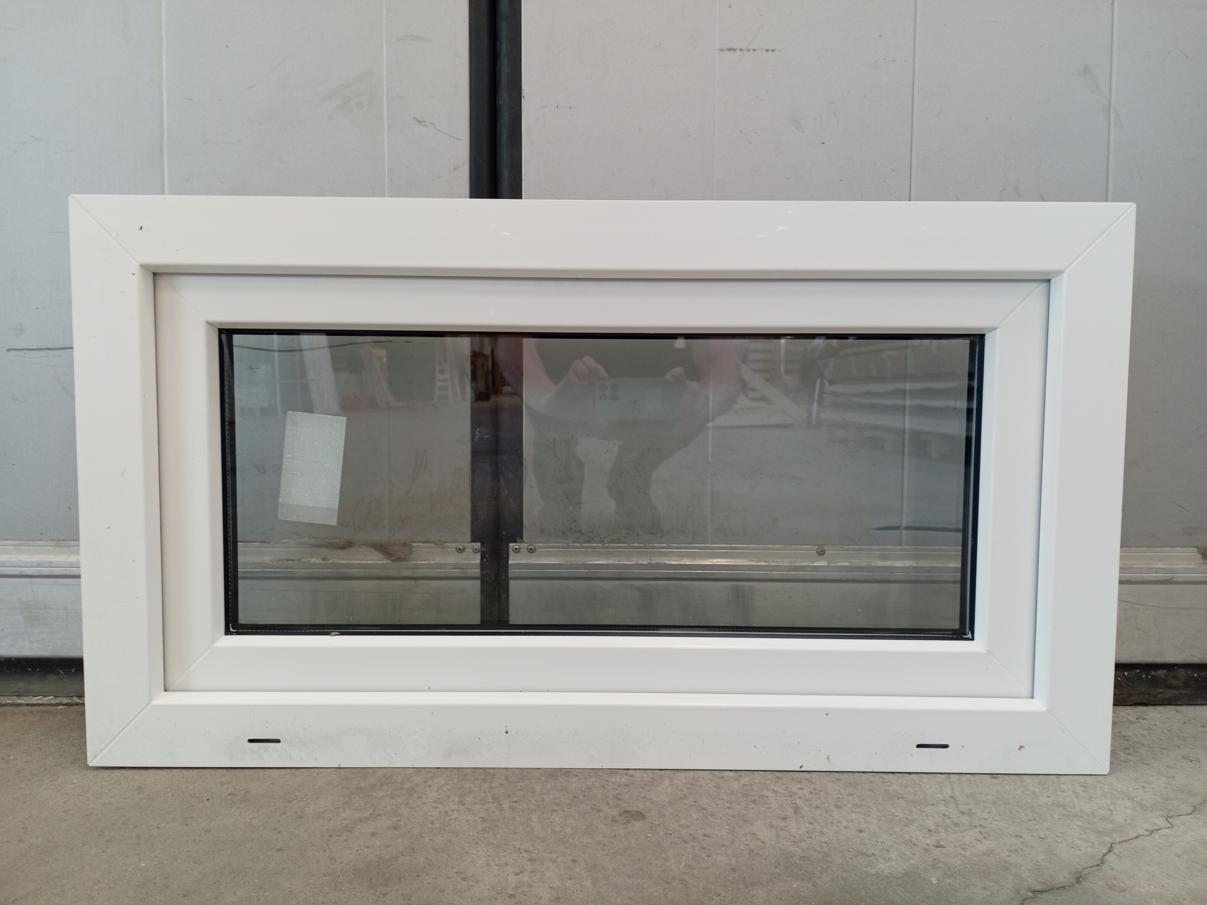 AK-115, PVC fönster 9x5 (890x490), 2K4 OPEN Tilt, Vit