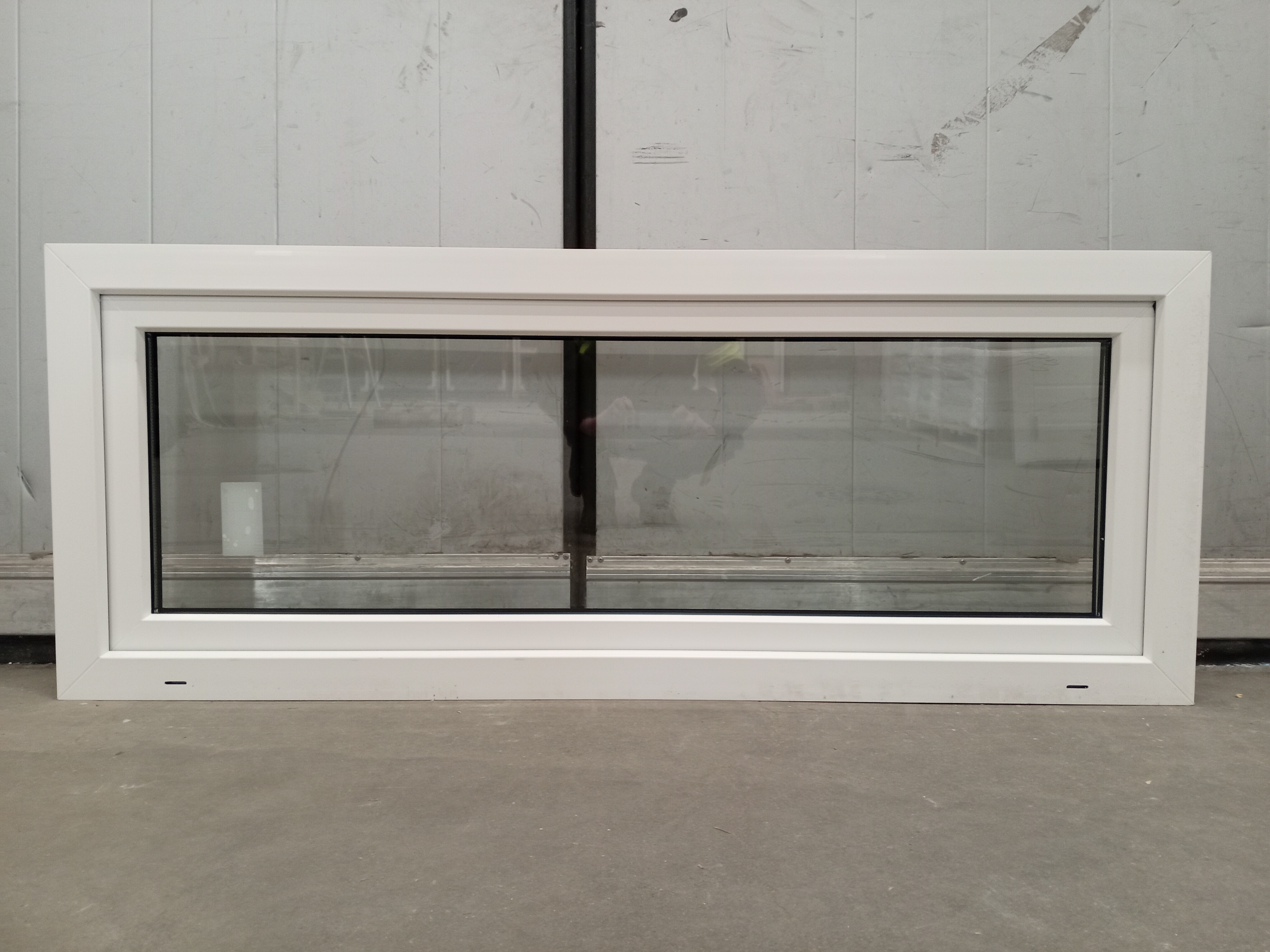 AK-119, PVC fönster 15x6 (1490x590), 2K4 OPEN Tilt, Vit