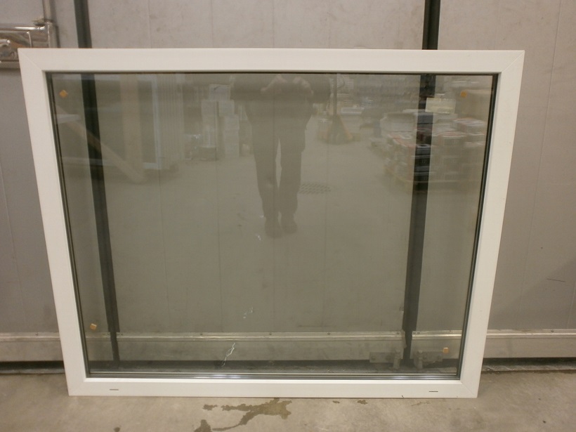 AK-45, PVC fönster 15x12 (1490x1190), 2K4 fast, Vit