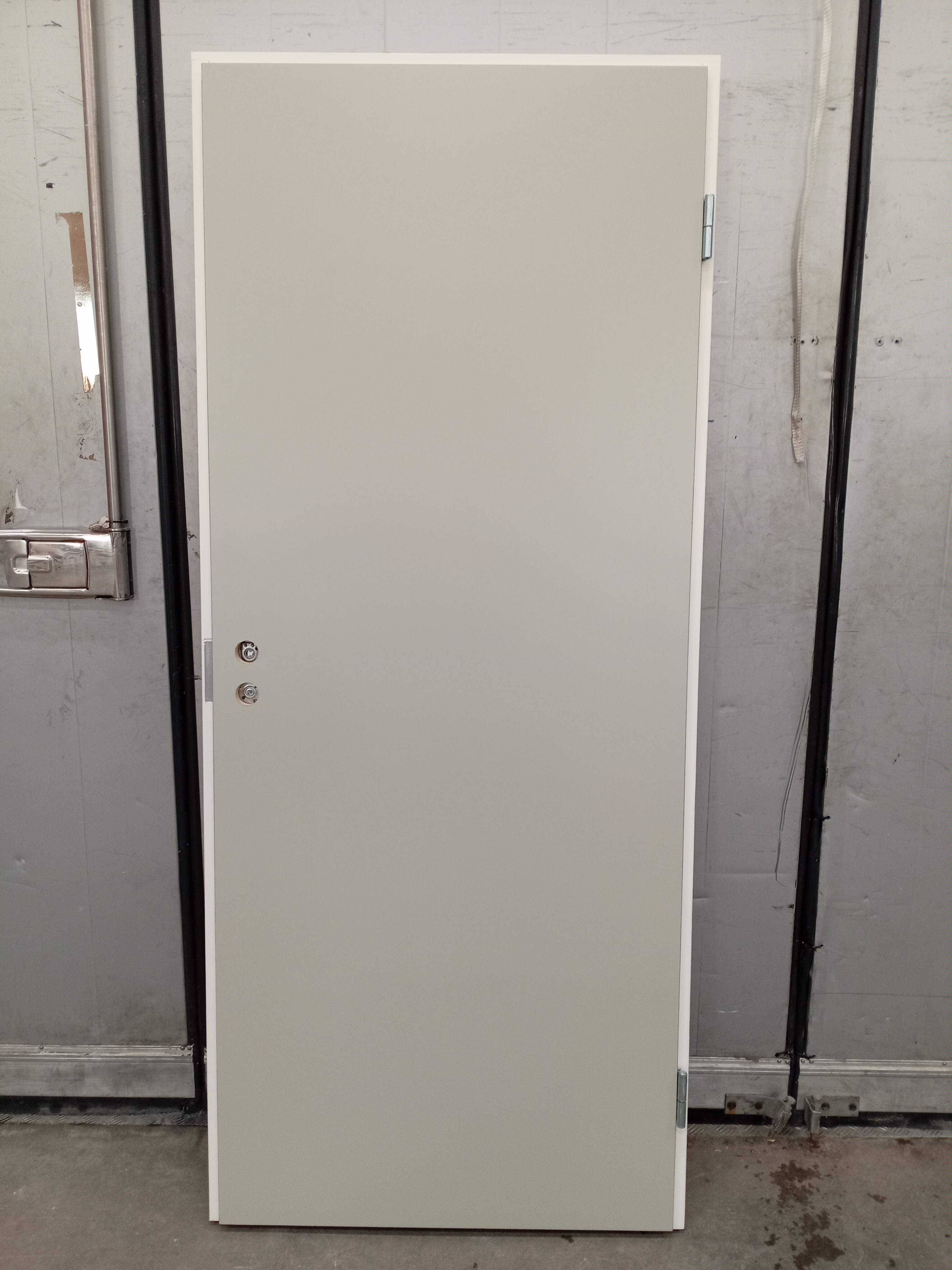 ALA-180, SO_25dB, 890x2090, Höger, Gröngrå