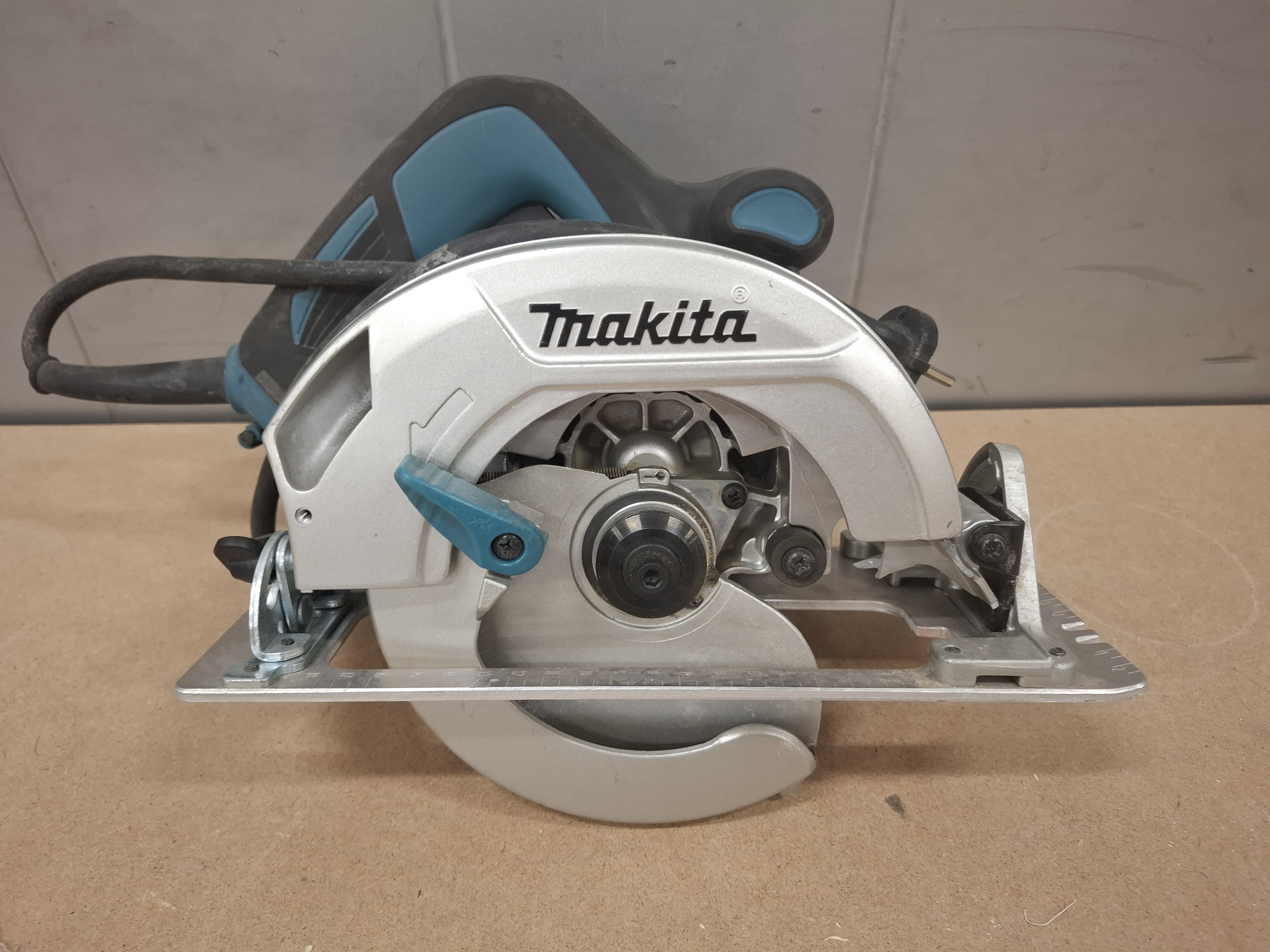 Makita HS6601 eldriven handcirkelsåg. No 79