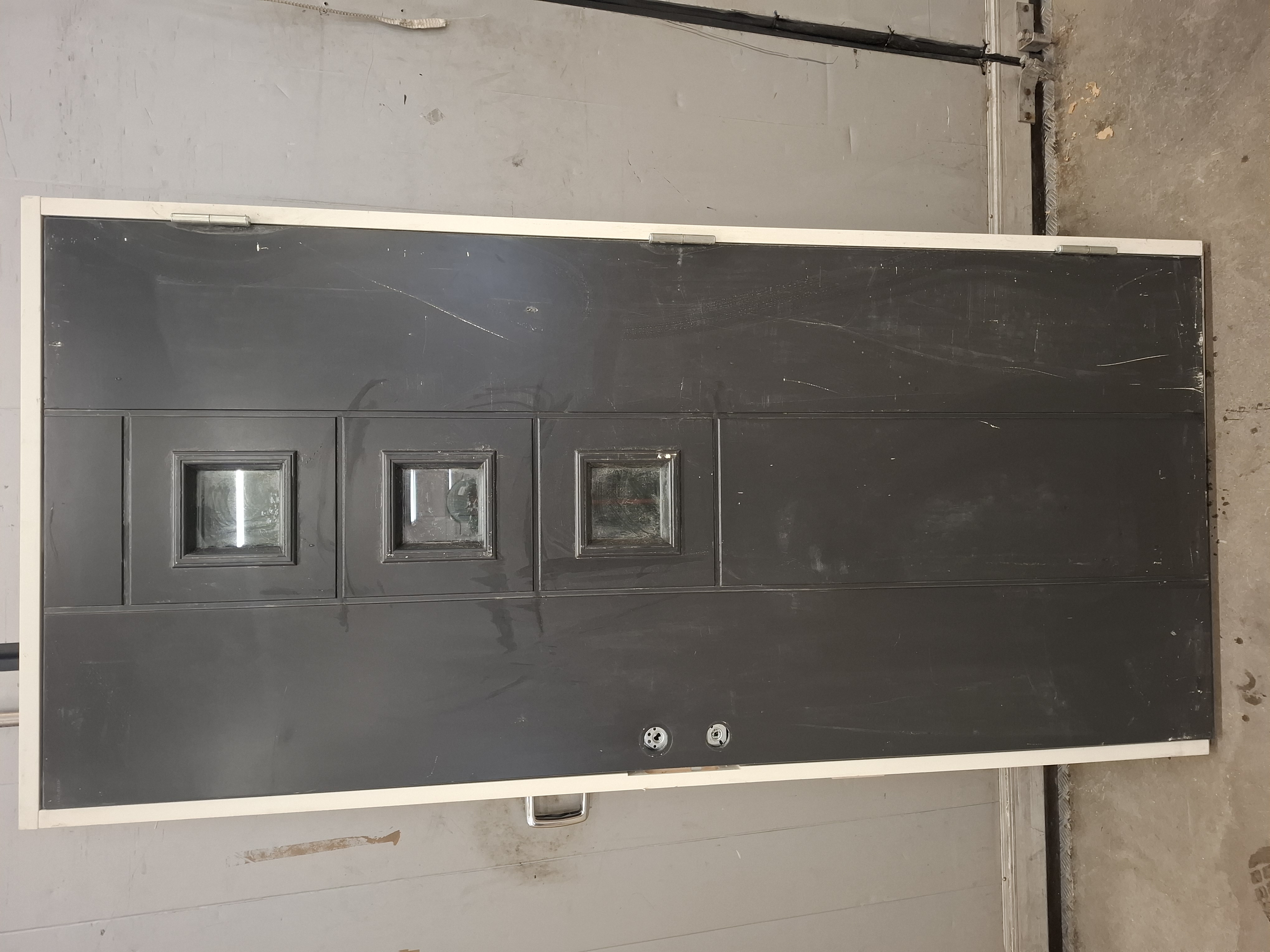 EDUX-743, Ulko-ovi, 10x21 (990x2090) Oikea, musta 