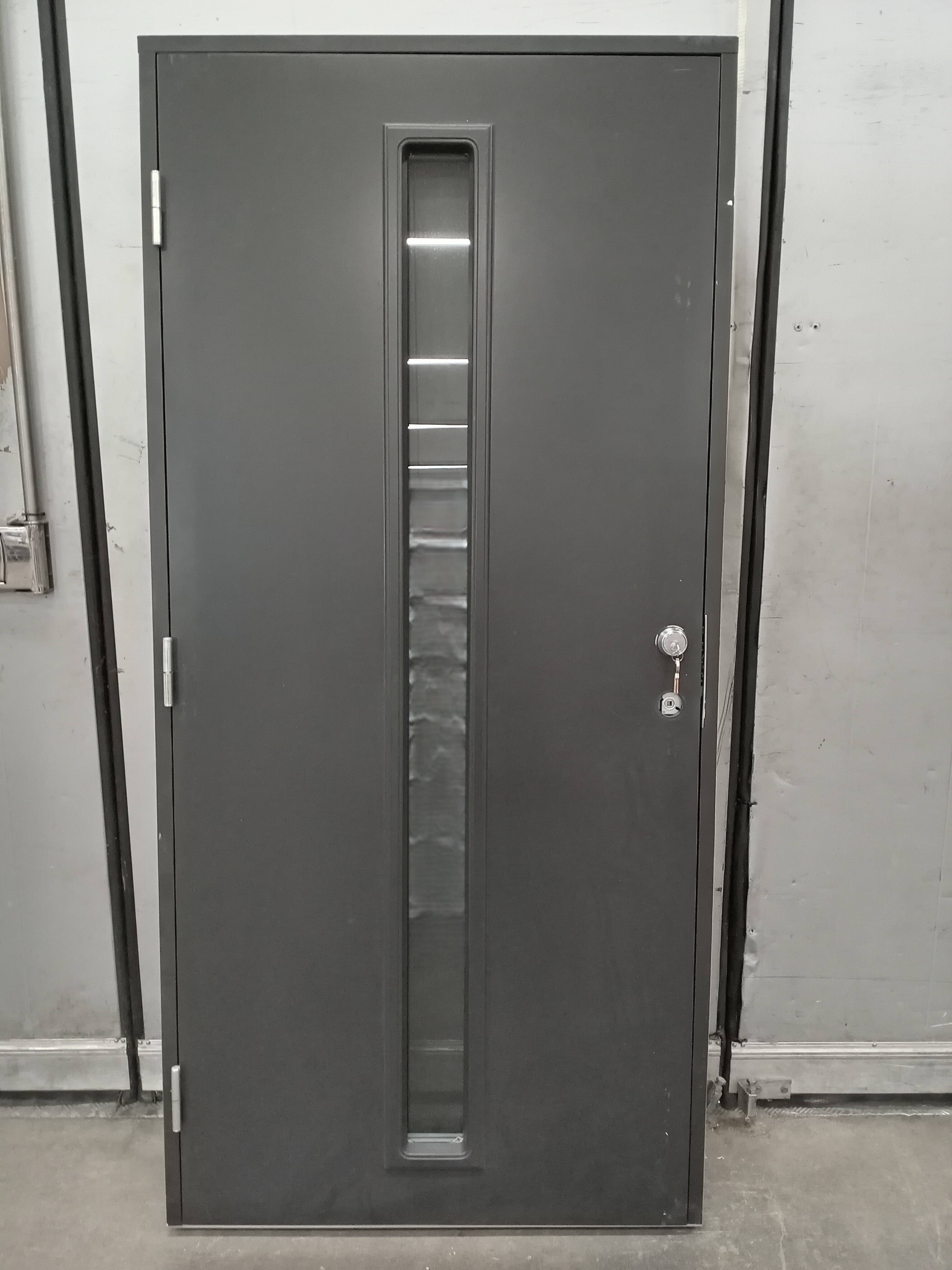 EDUX-771, Strand 1.0, 990x2090, VAS, Mustaharmaa