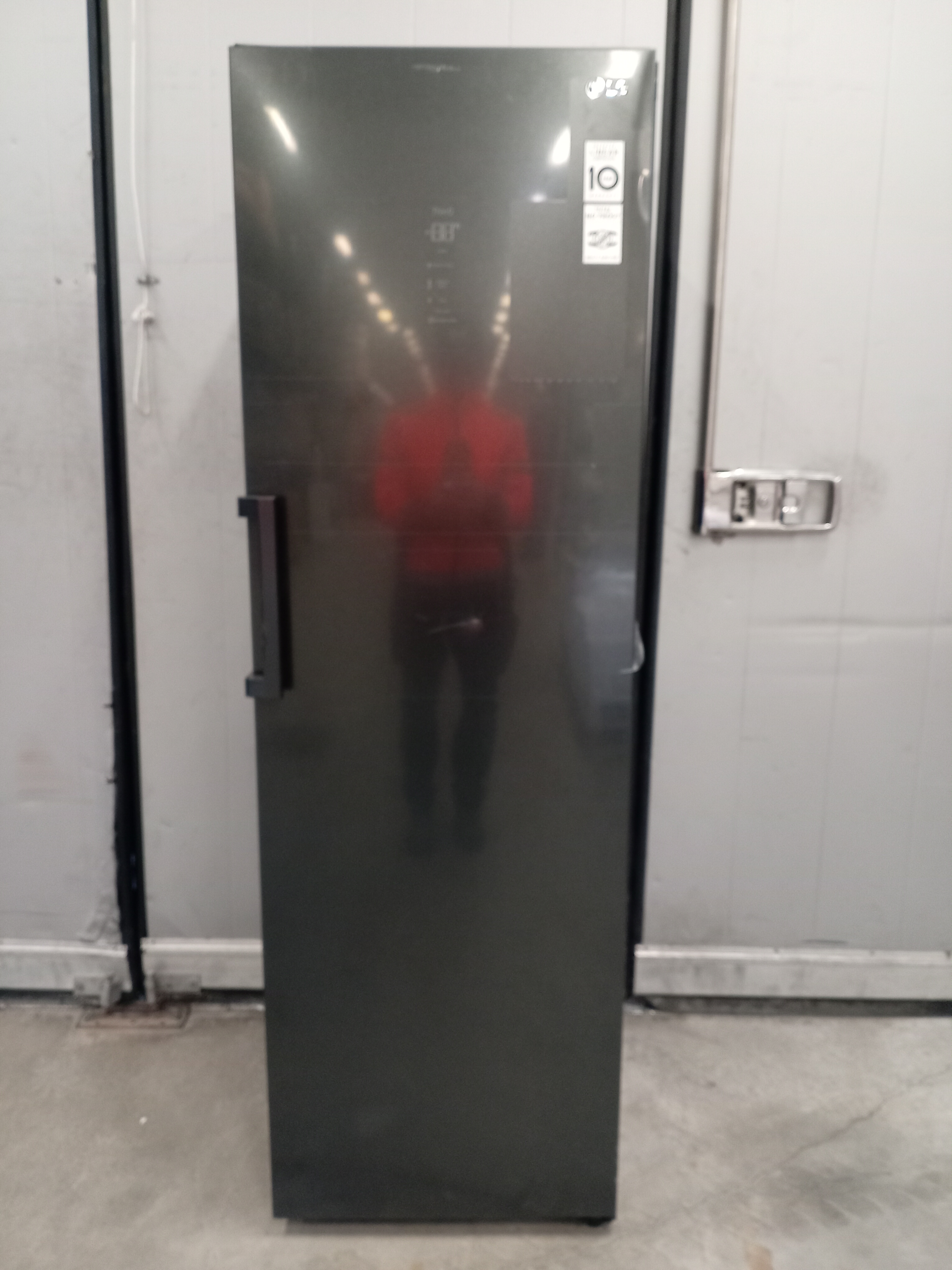 LG GFM61MCCSF pakastin, 324L, Musta