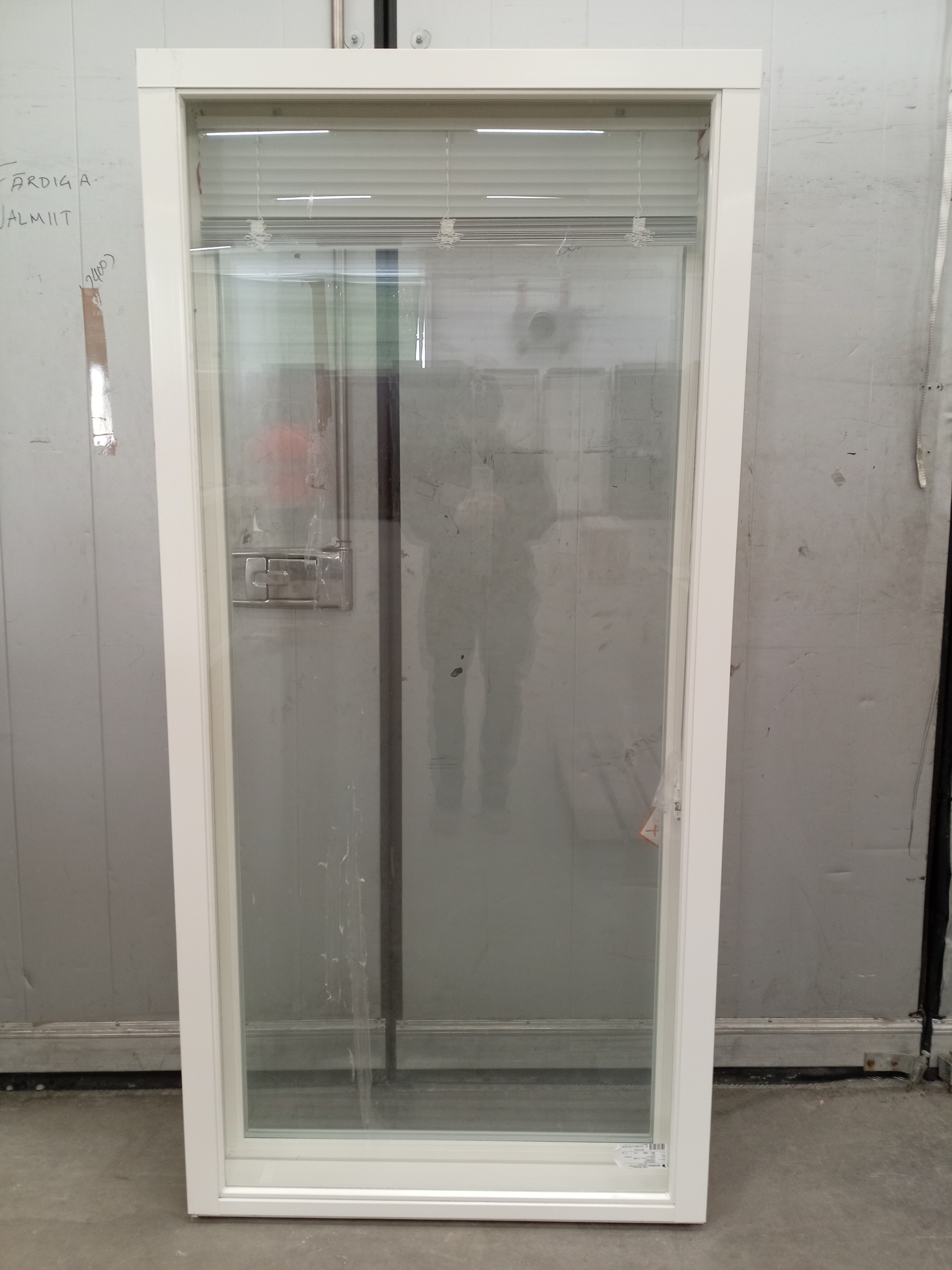 FEN-329 Fenestra MSEA 170, 990x2090, Vit