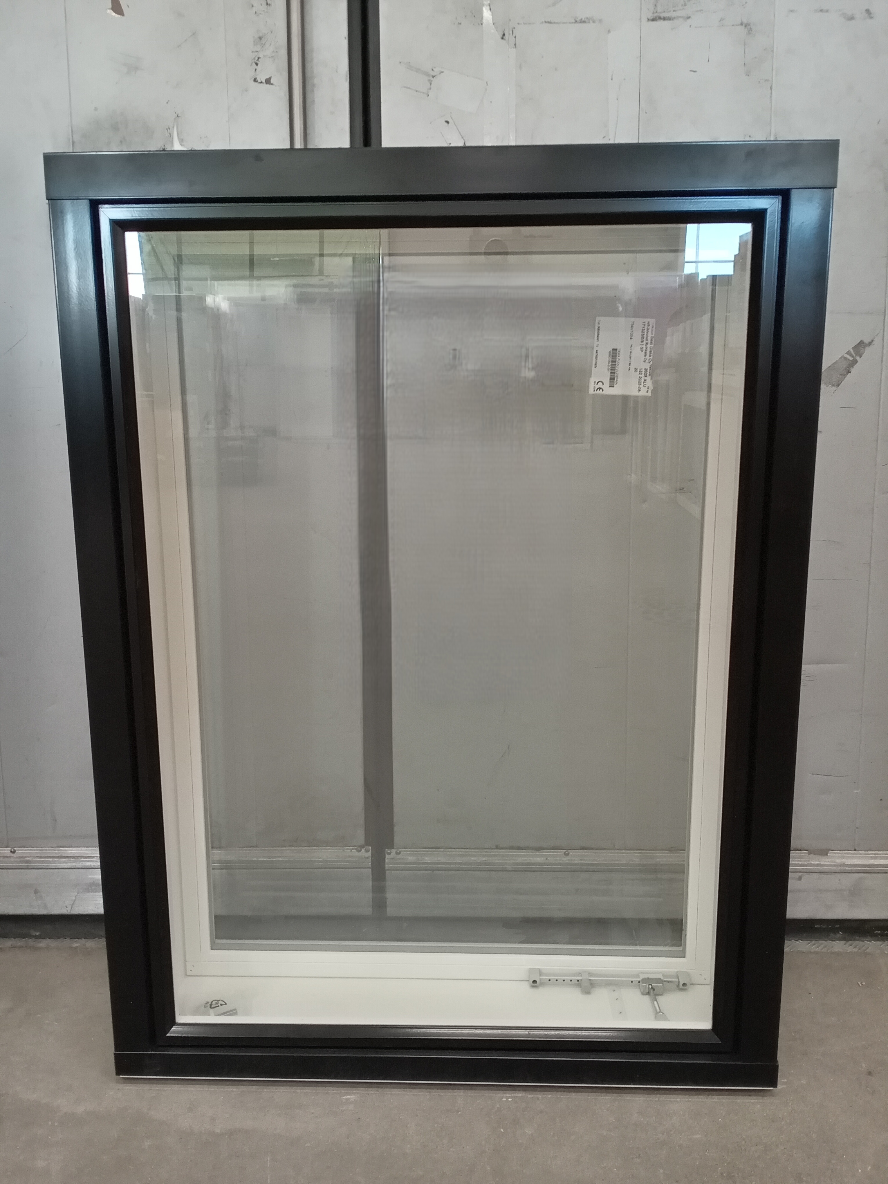 HRI-276, MSEA 220, 890x1190, Valk/Musta, TI