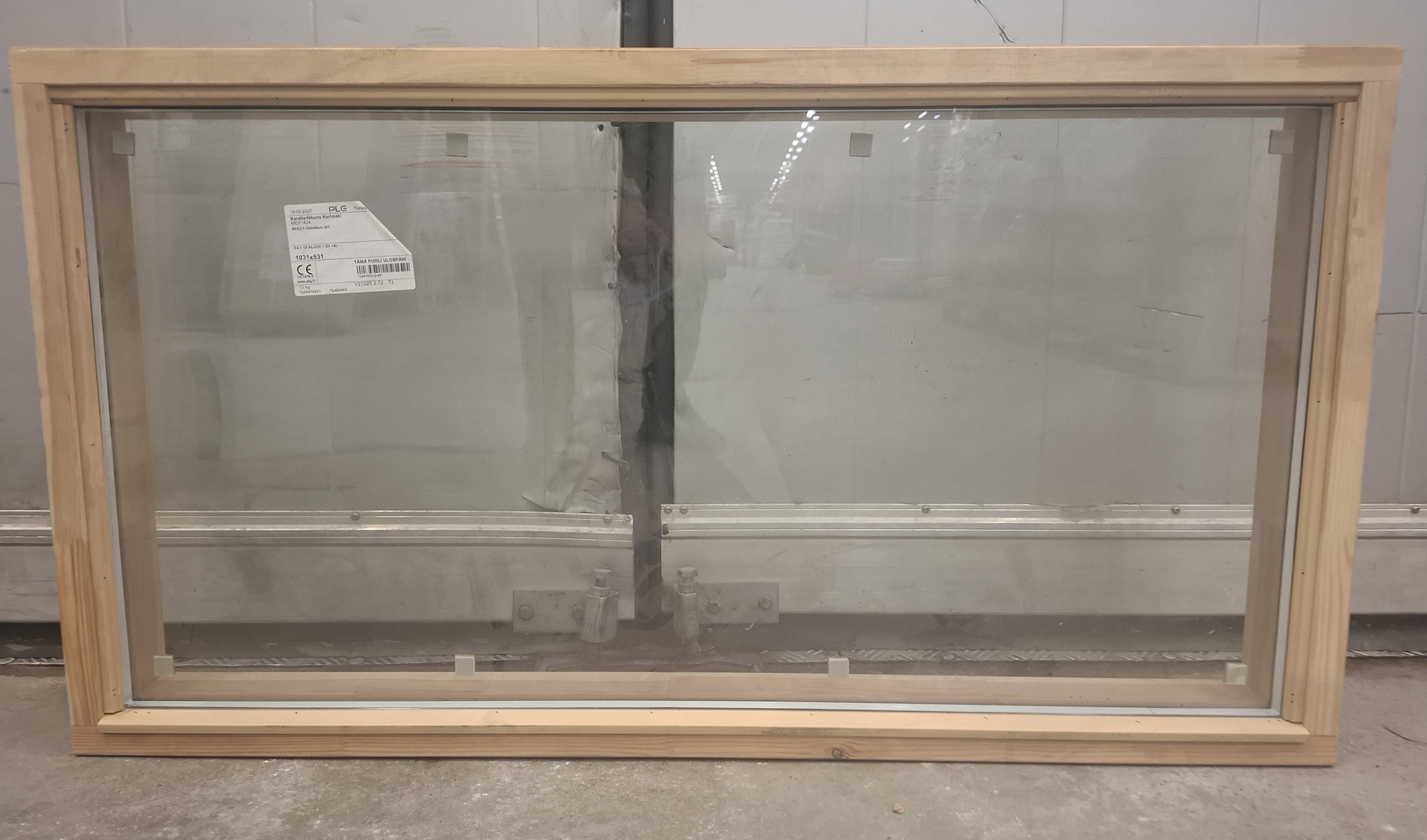 Kare-72 Mökki-ikkuna - 11x6 (1090 x 590), Puuvalmis, 2K4