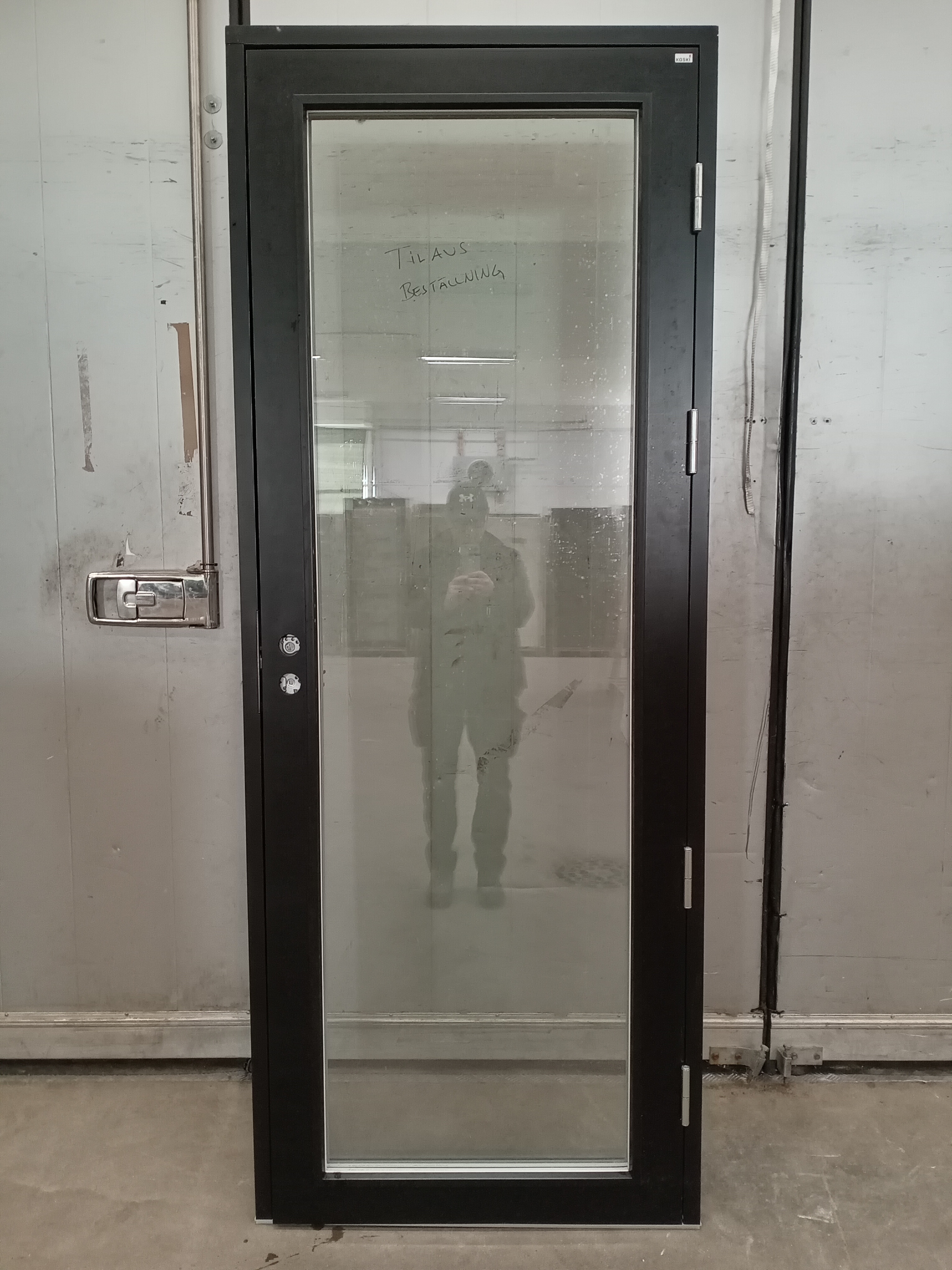 Kaskipuu KP4343, PO 1.0 KL, 890x2290, OIK, Musta