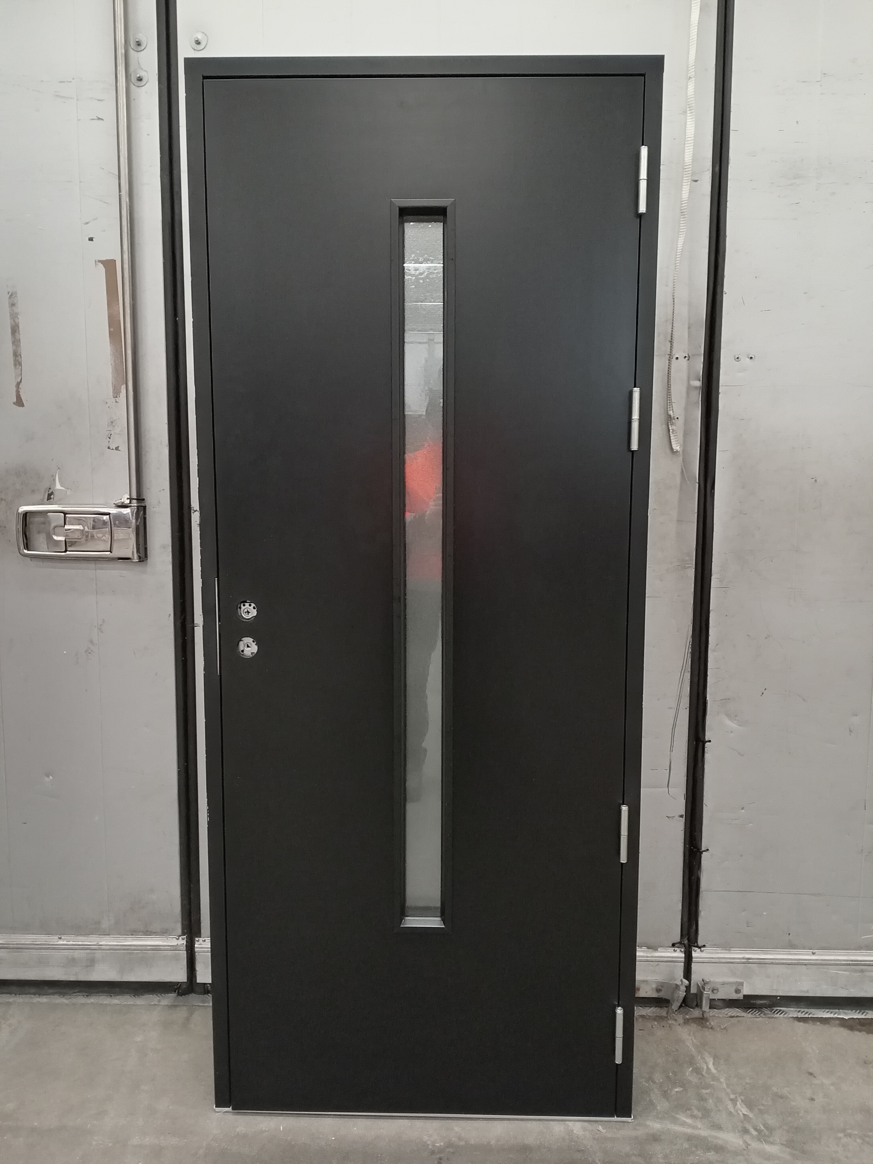 Kaskipuu KP4391, FE810N THERMO, 890x2130, OIK, Musta