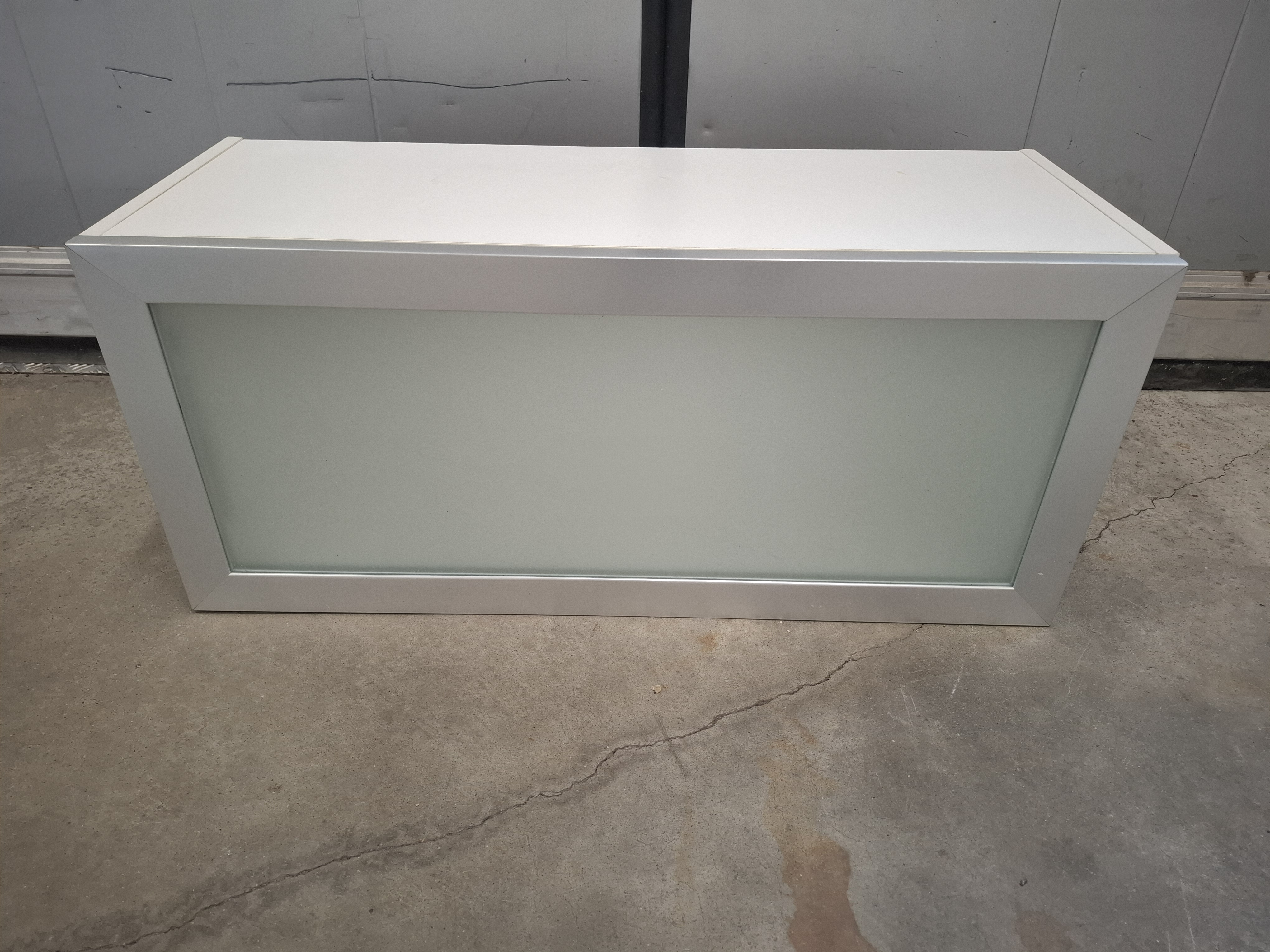 Keittiön ylähylly 80cm x 35cm