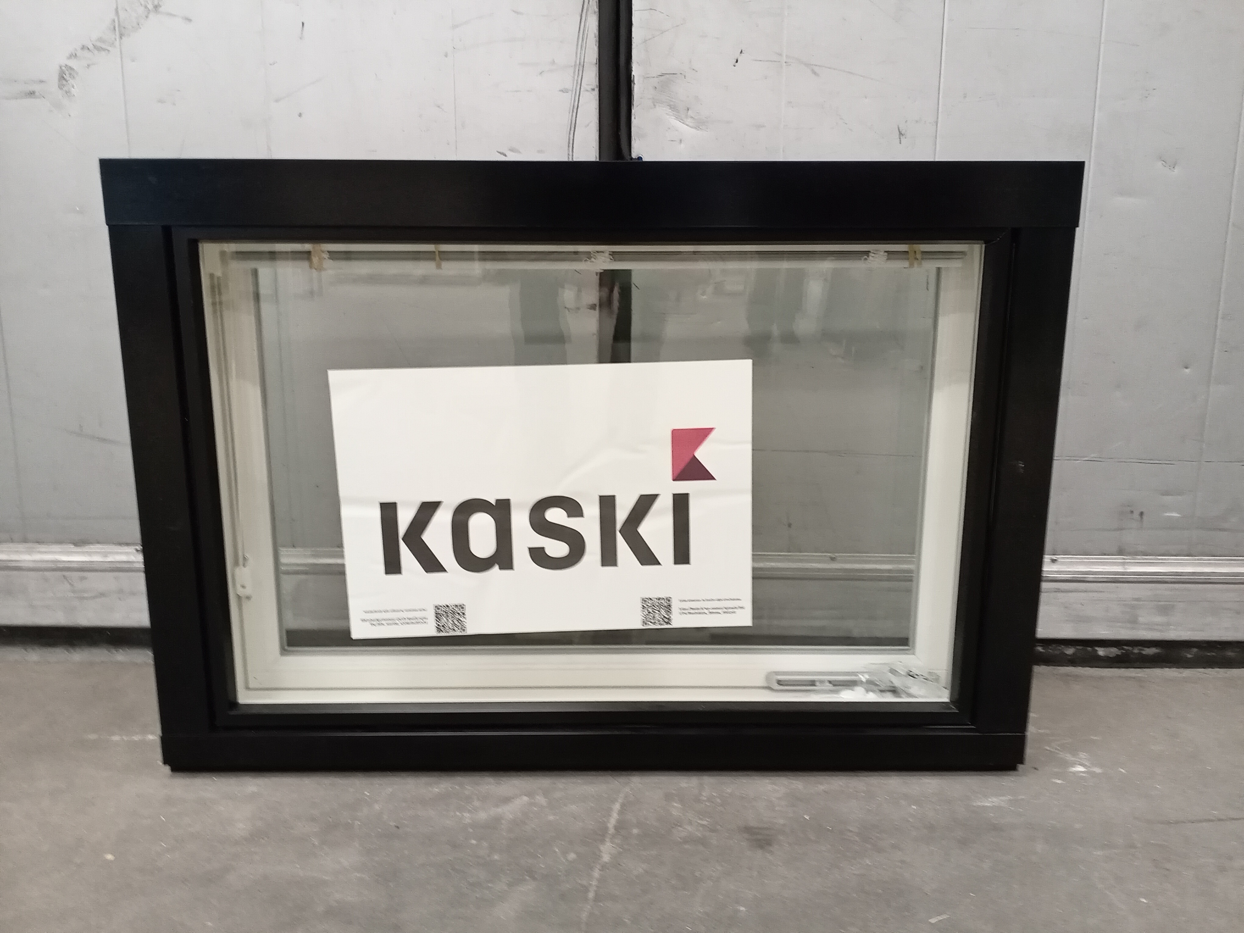 KP2899 Kaskipuu MSEA 170, 970x670, 10x7 Vit/svart. Vädringsfönster