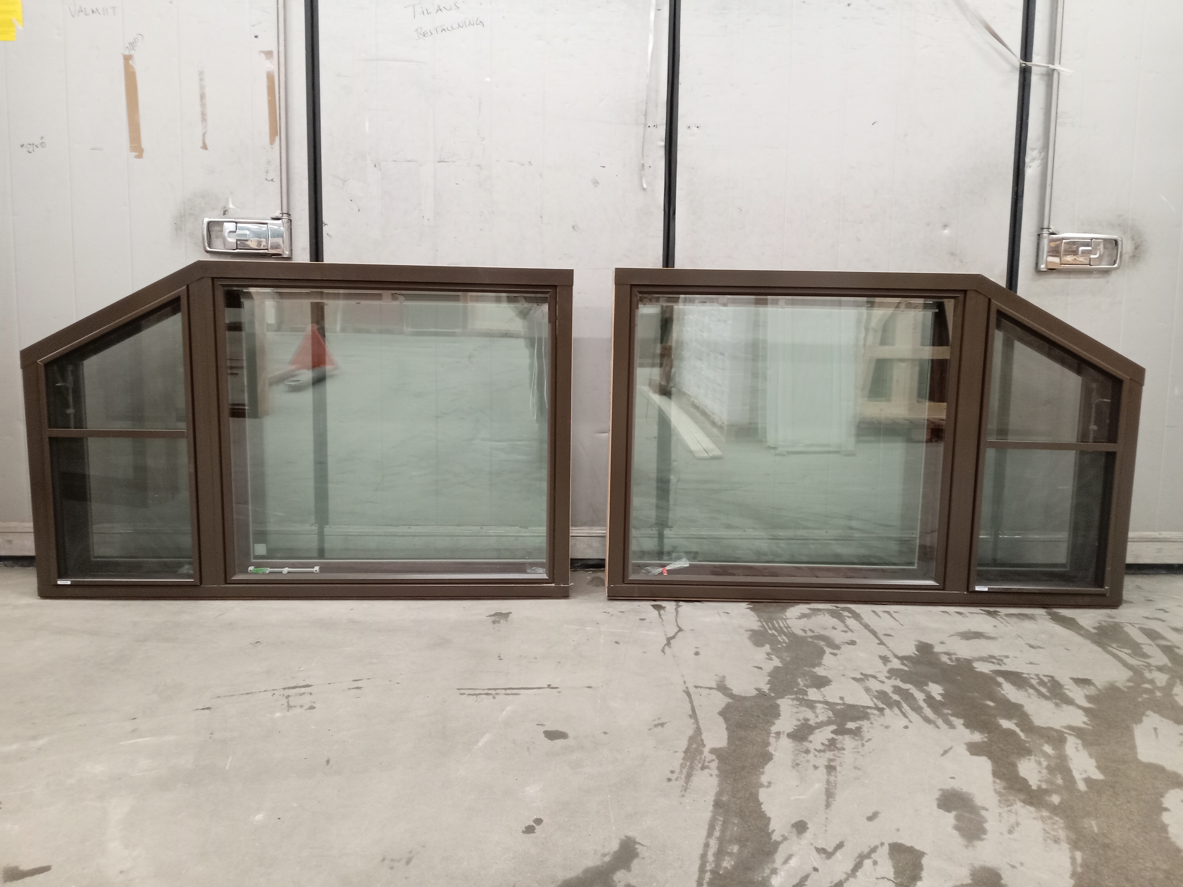 KP4486 Kaskipuu MSEA 220 VINOT, 1730x1100x810, Pähk/Rusk, B-MALLI VAS + OIK