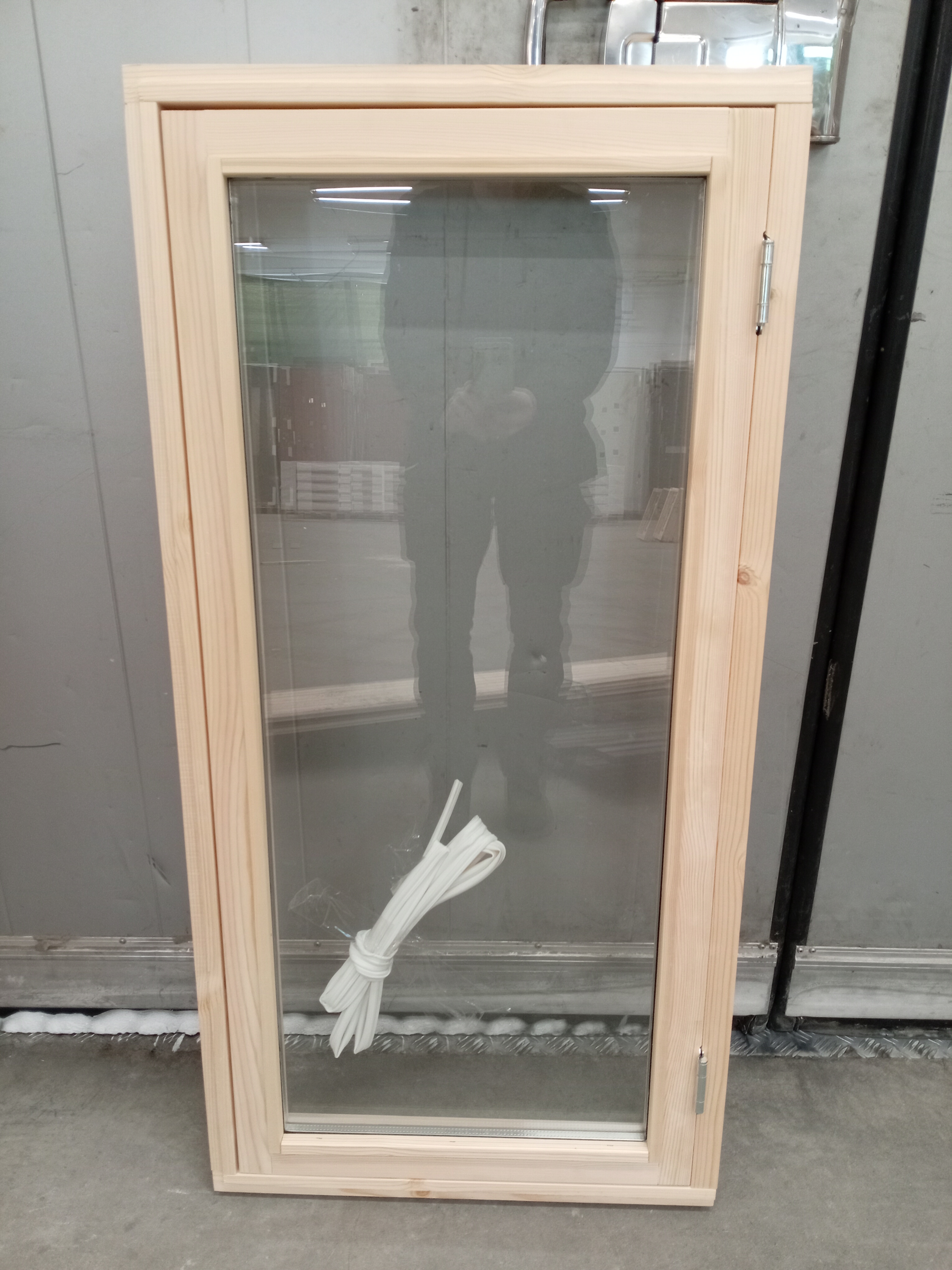 KY-54 Pihasauna-ikkuna - 6x12 (590 x 1190), Puuvalmis