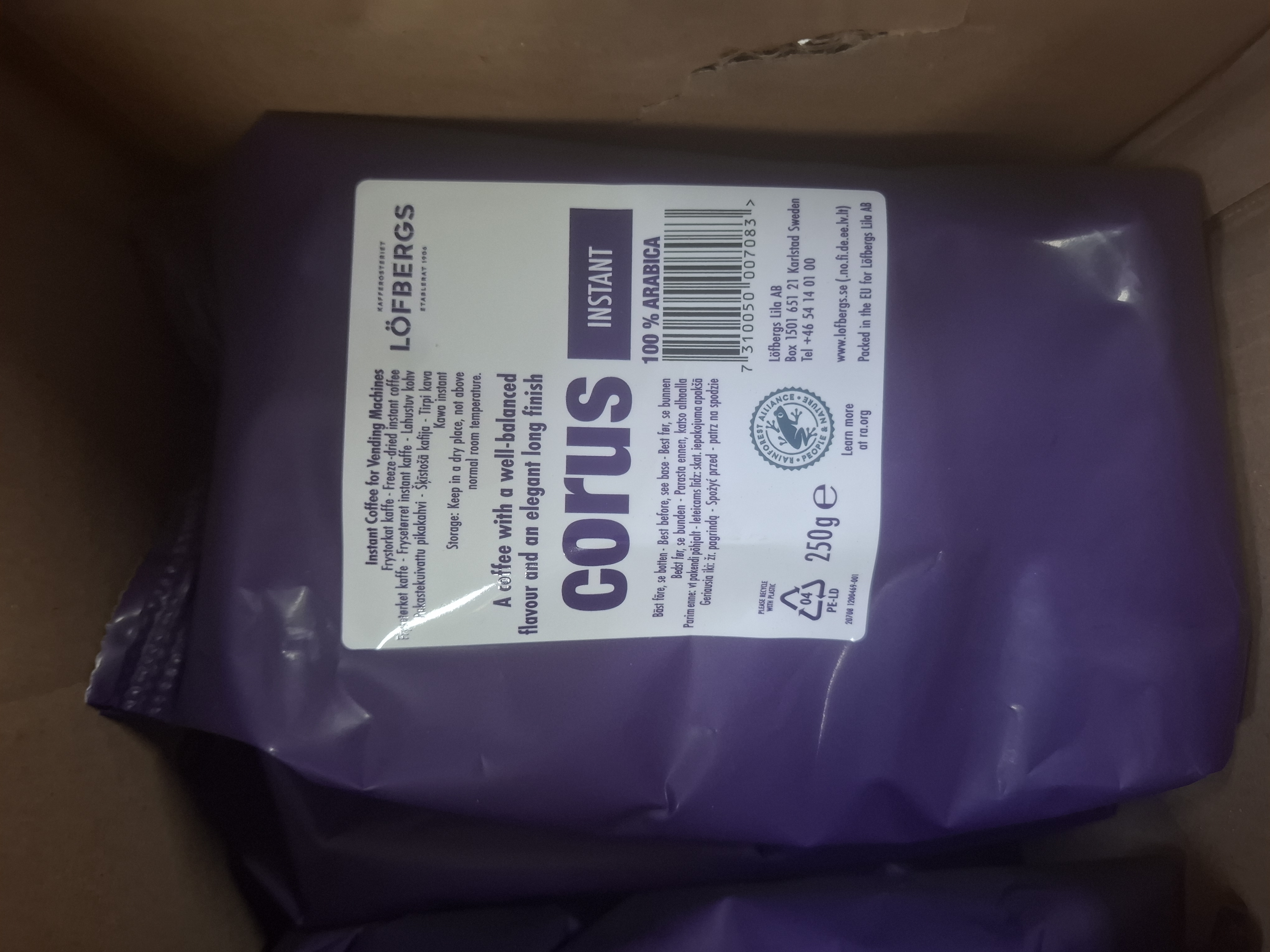 Löfbergs CORUS Freeze Dried Instant Coffee, suunniteltu erityisesti kahviautomaatteihin ja vending-laitteisiin