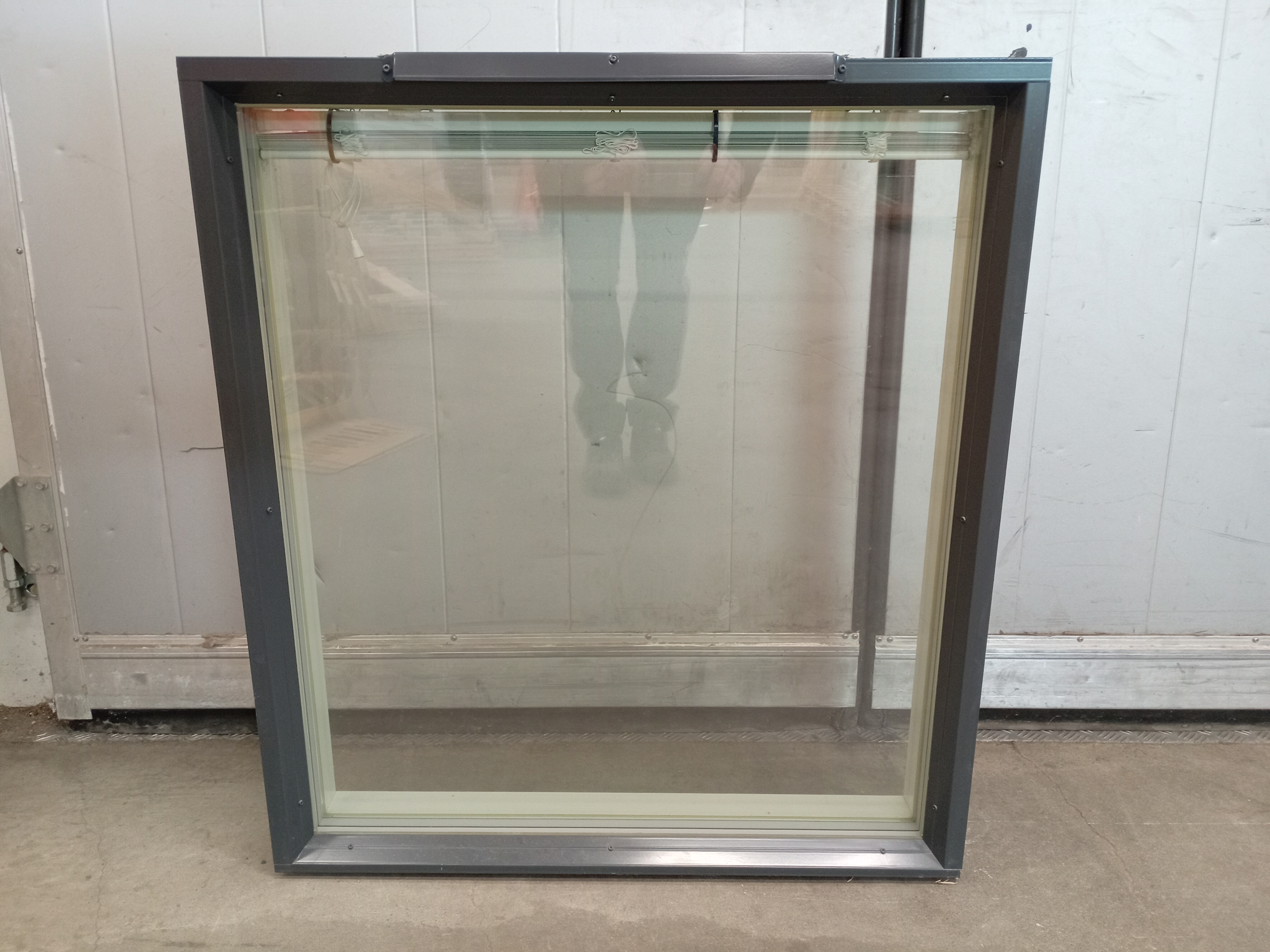 P2278 Piklas MEKA 131, 840x940, Vit/Grå, 3K4