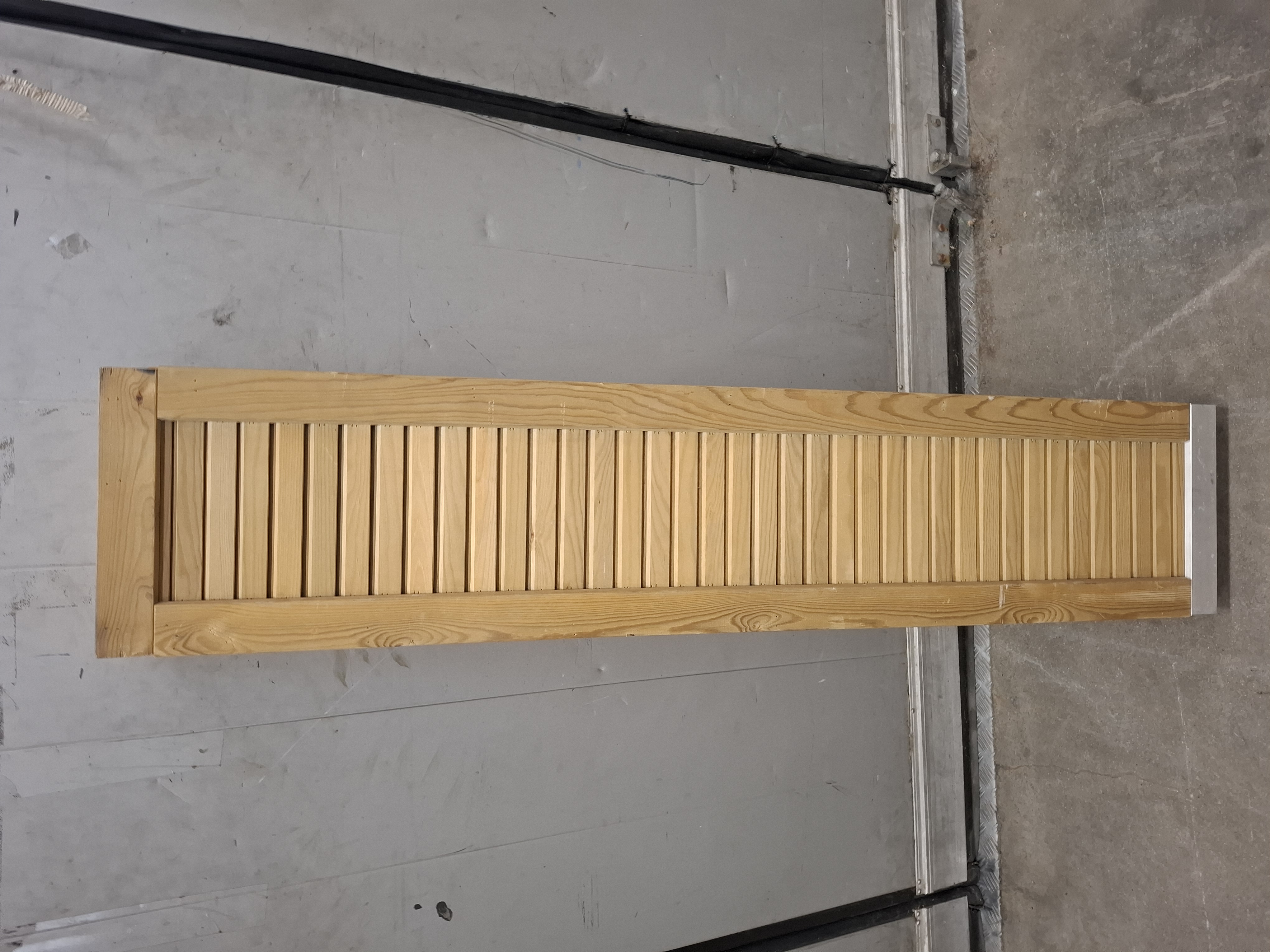 P2246, TL 170, 3x14 (290x1390), träfärdig vädringslucka
