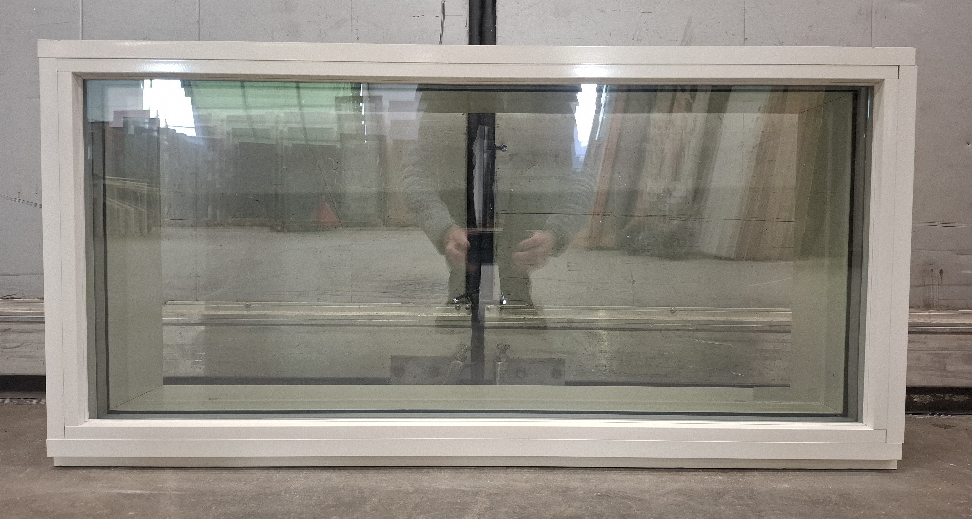 SKA-1579, Skaala MEKA_210, 10x5 (990x490), 3K, Vit. Överljus