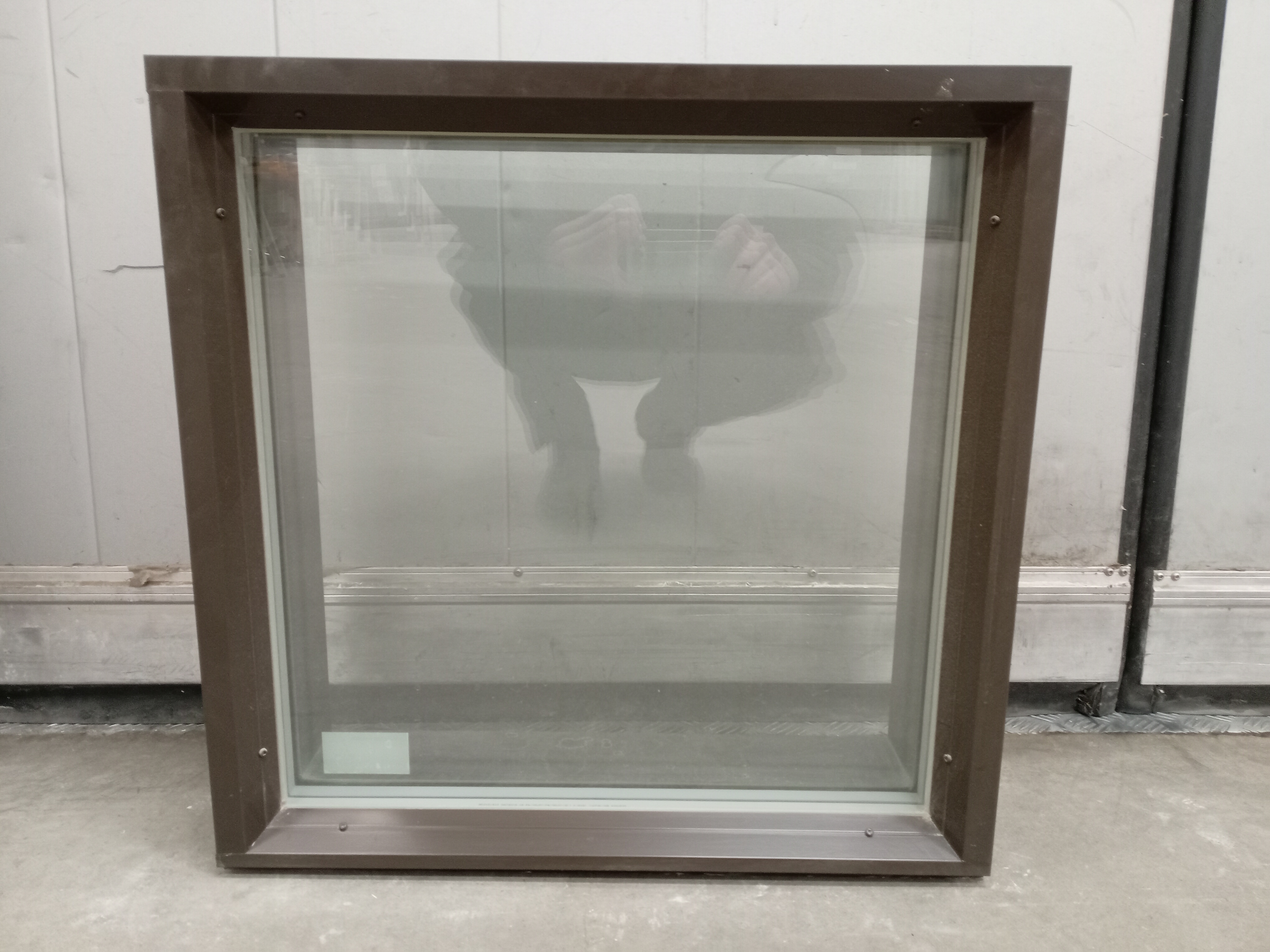 P2321 Piklas MEKA 170, 590x590, Pähk/Rusk, 3K4