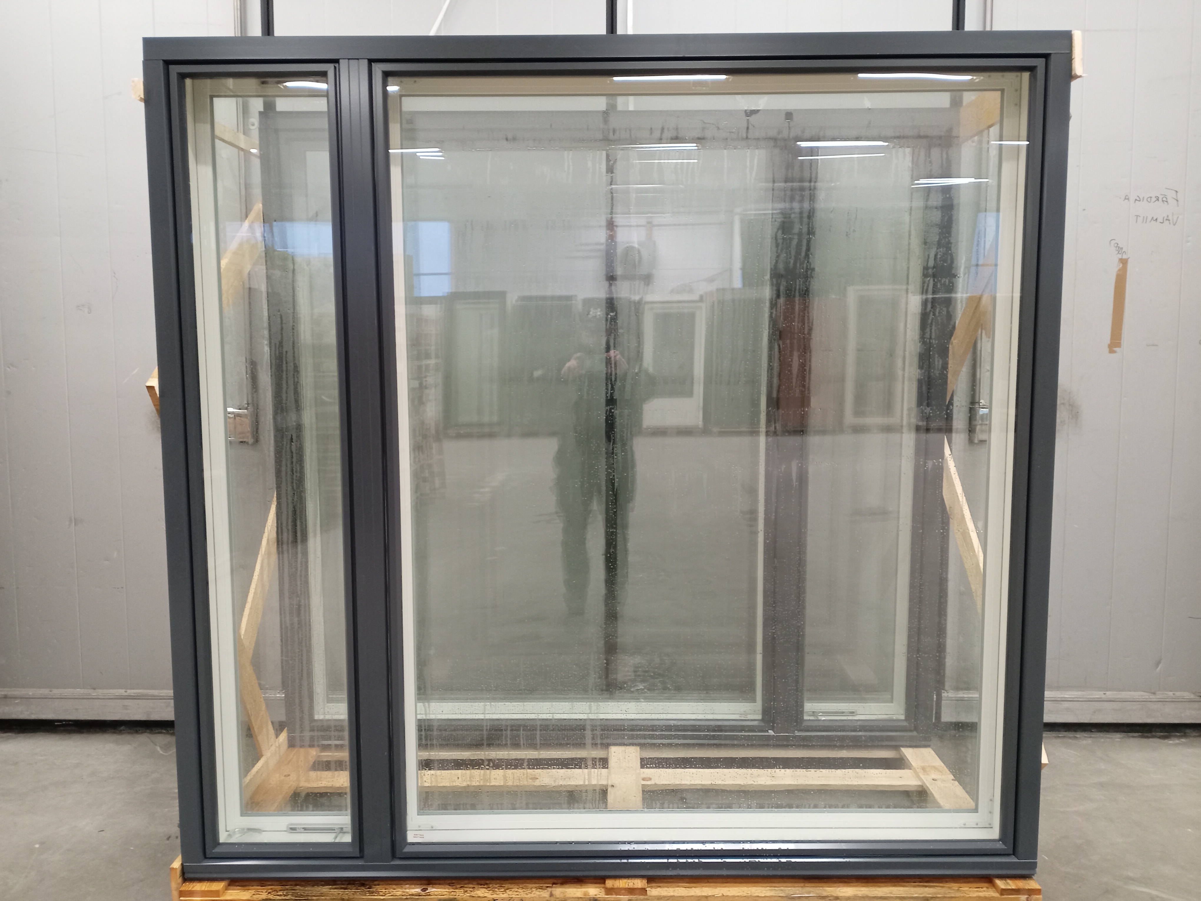 P2334 Piklas MSEA 210, 2190x2090, Valk/Harm, B-MALLI