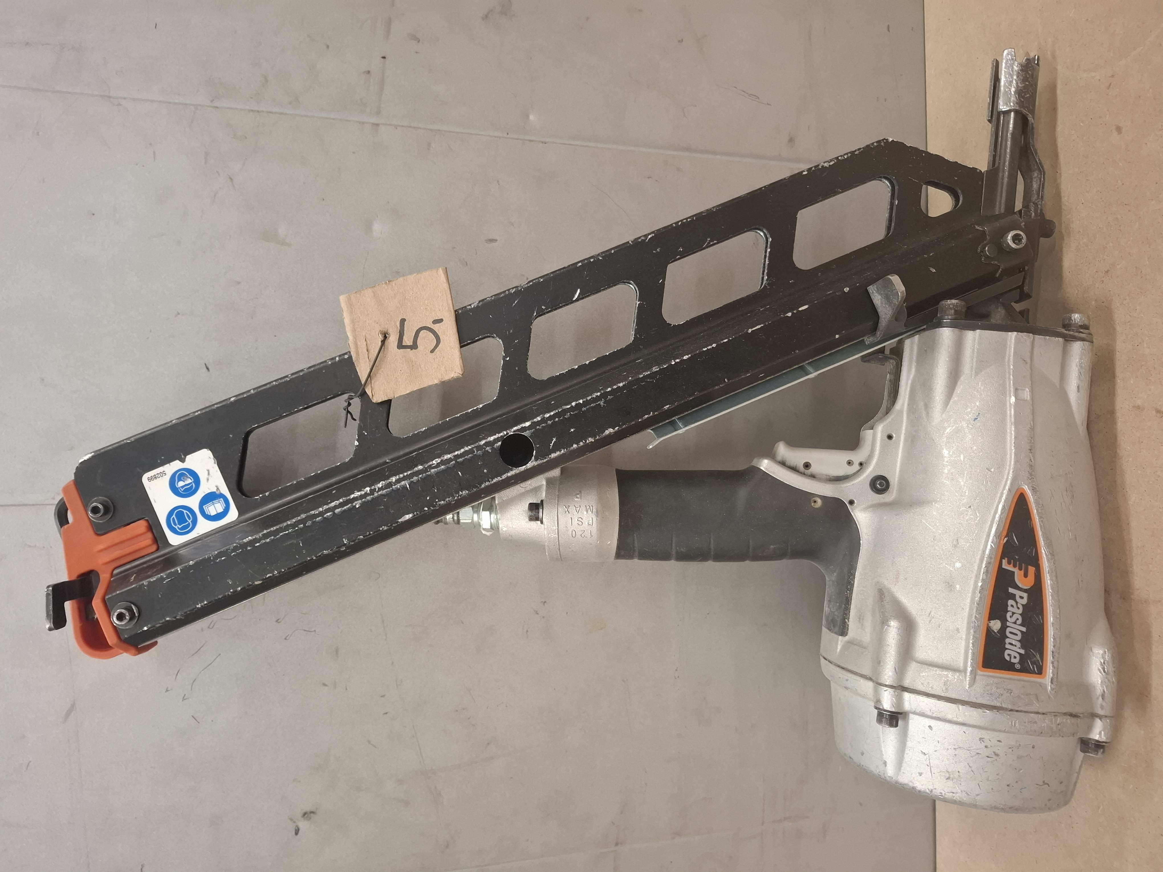 Paslode PSN100.1 runkonaulain 34°.No.5