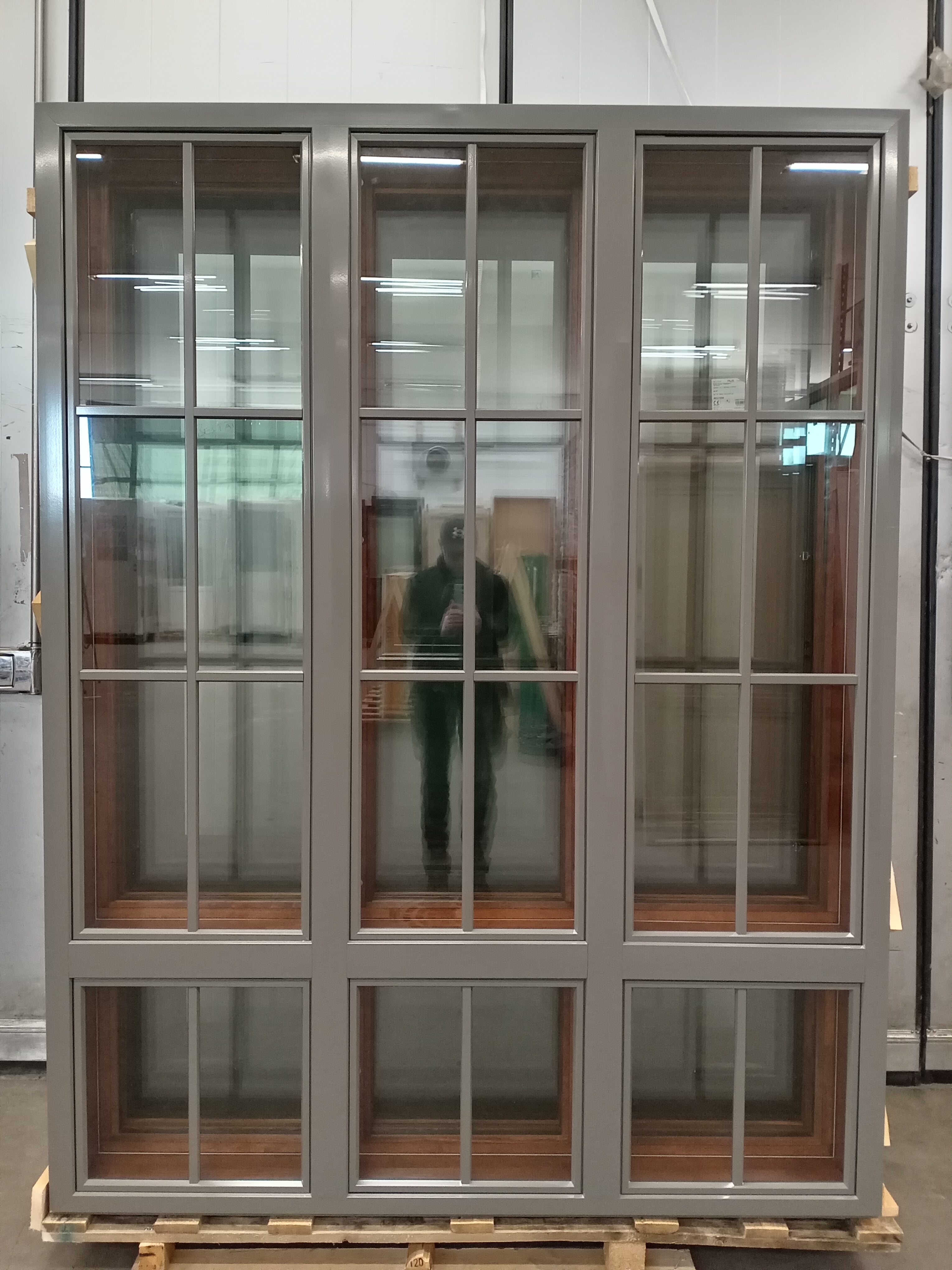 PIH-2288 MSEA 210, 1740x2280, Kulörlack/Grå, W-MODELL