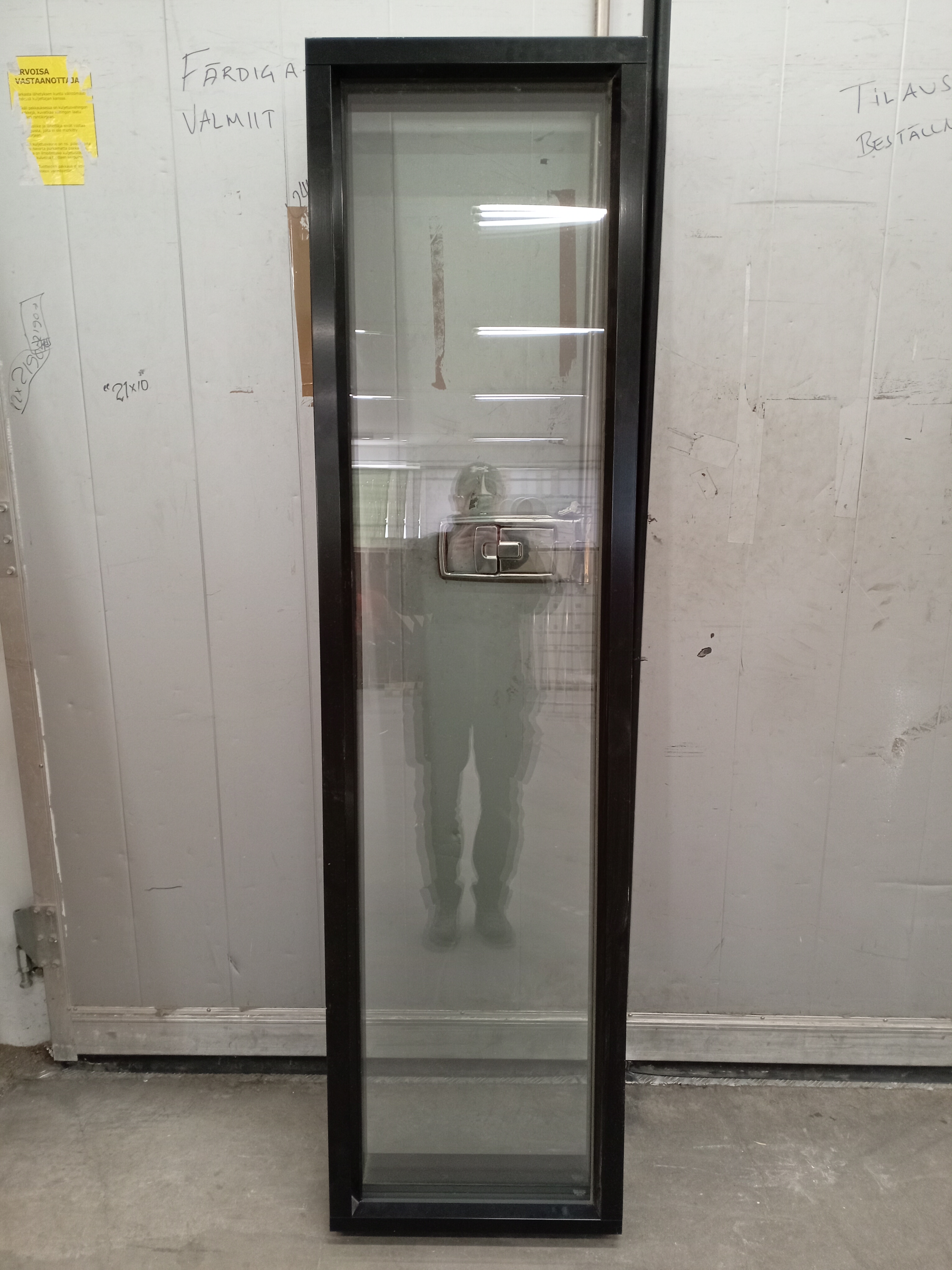 PIH-2264 MEKA 170, 530x2030, Svart, 3K4 Härdat