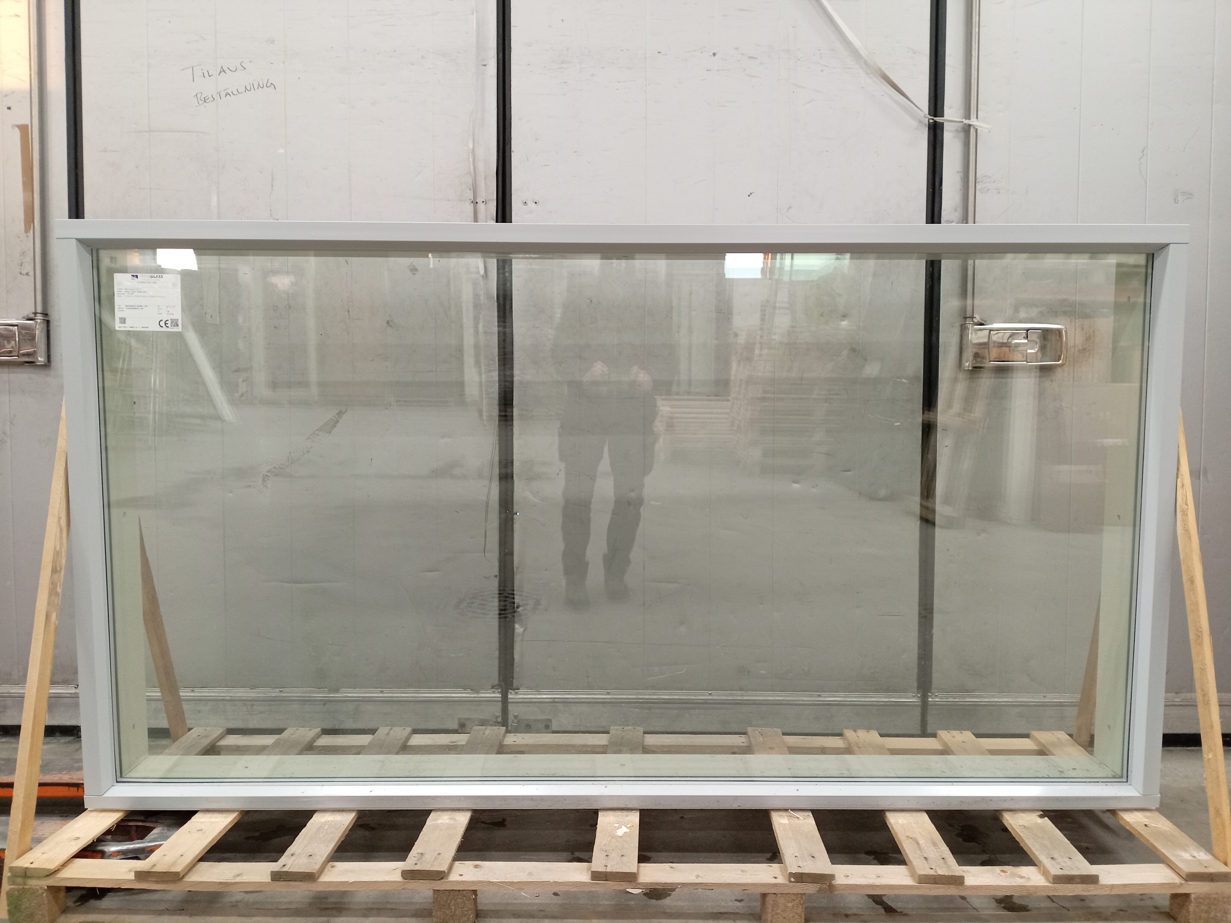 PIH-2251 MEKA 210, 2390x1290, Valk/Harm, 3K6/6/6