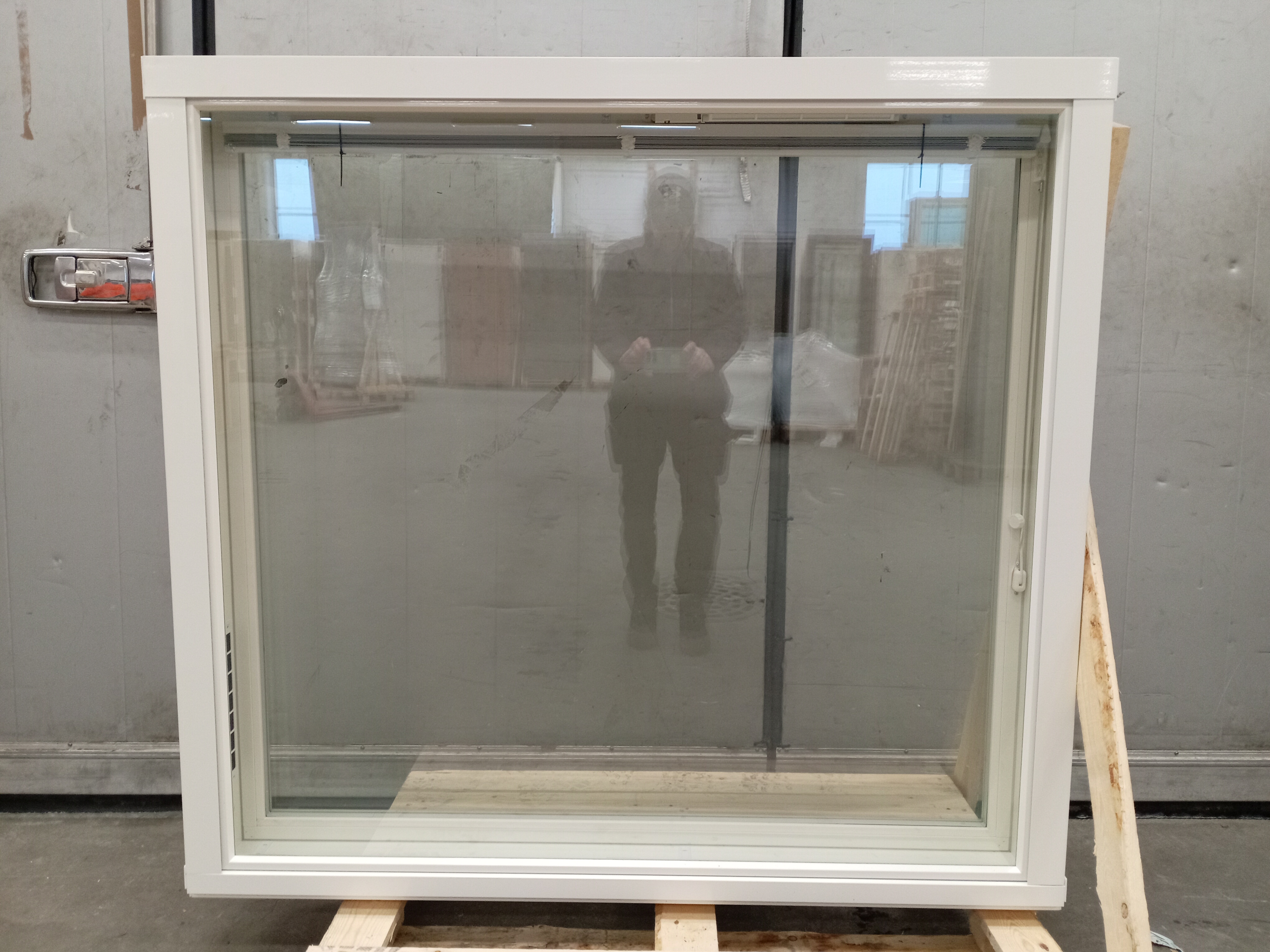 PIH-2231 MSEA 170, 1470x1370, Vit