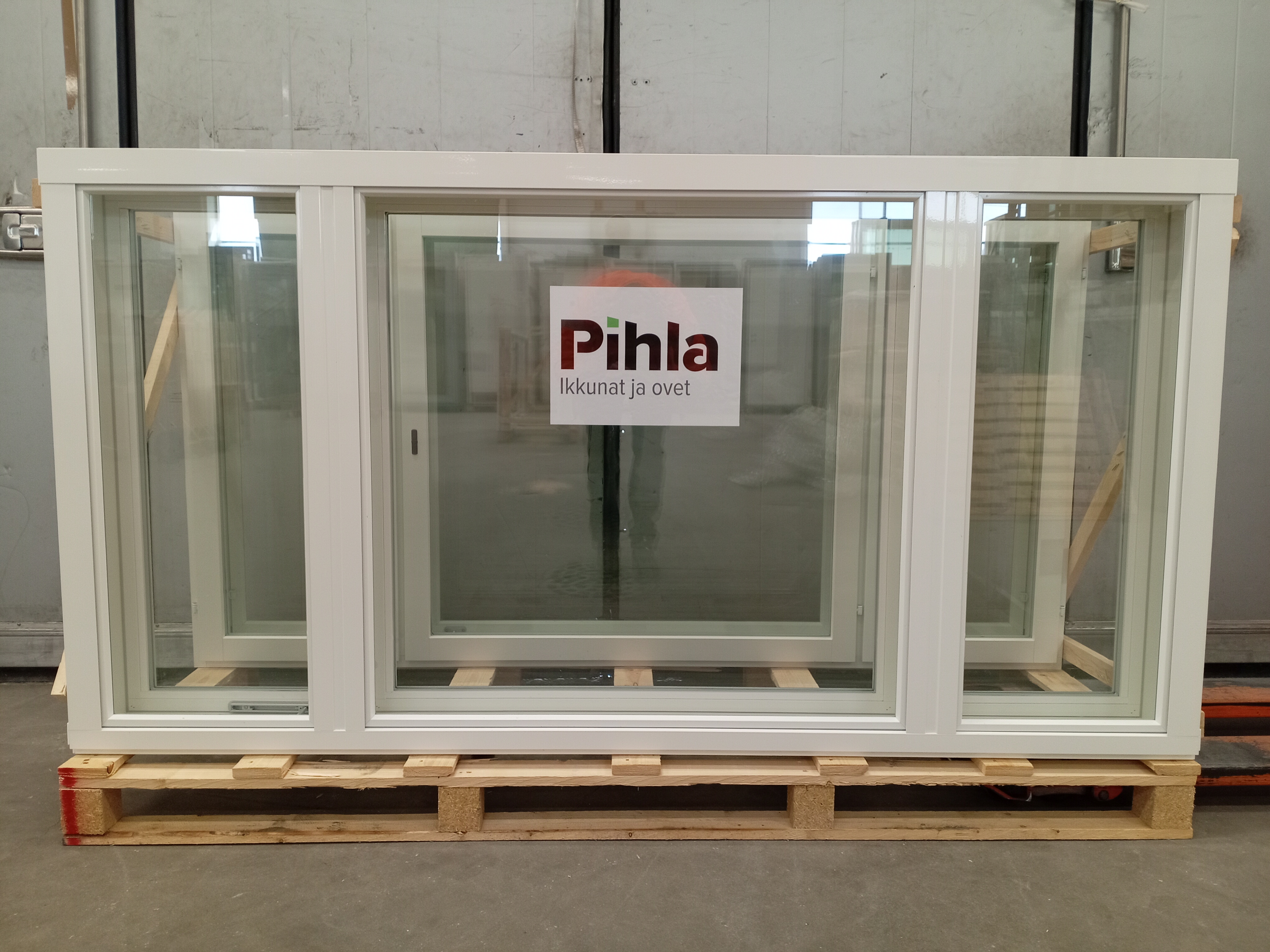 PIH-2136 MSEA 170, 2100x1100, Vit, E-MODELL