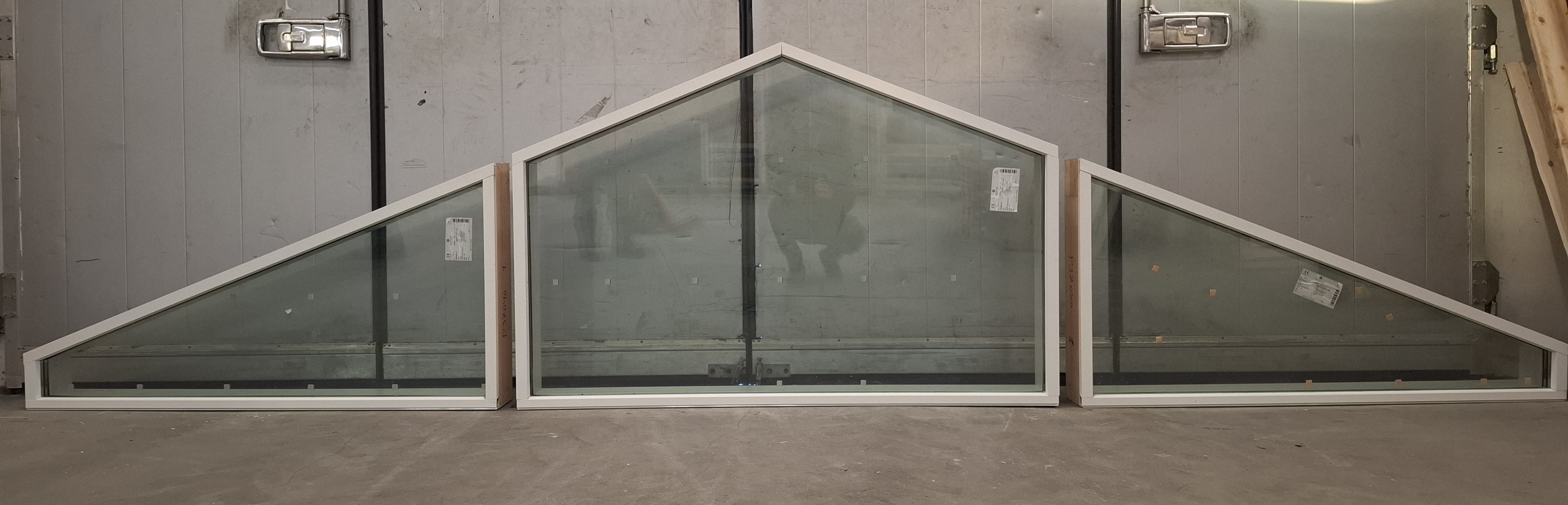 PIH-2225 MEKA_170 Vino, 3kpl ikkuna, valk, 3K