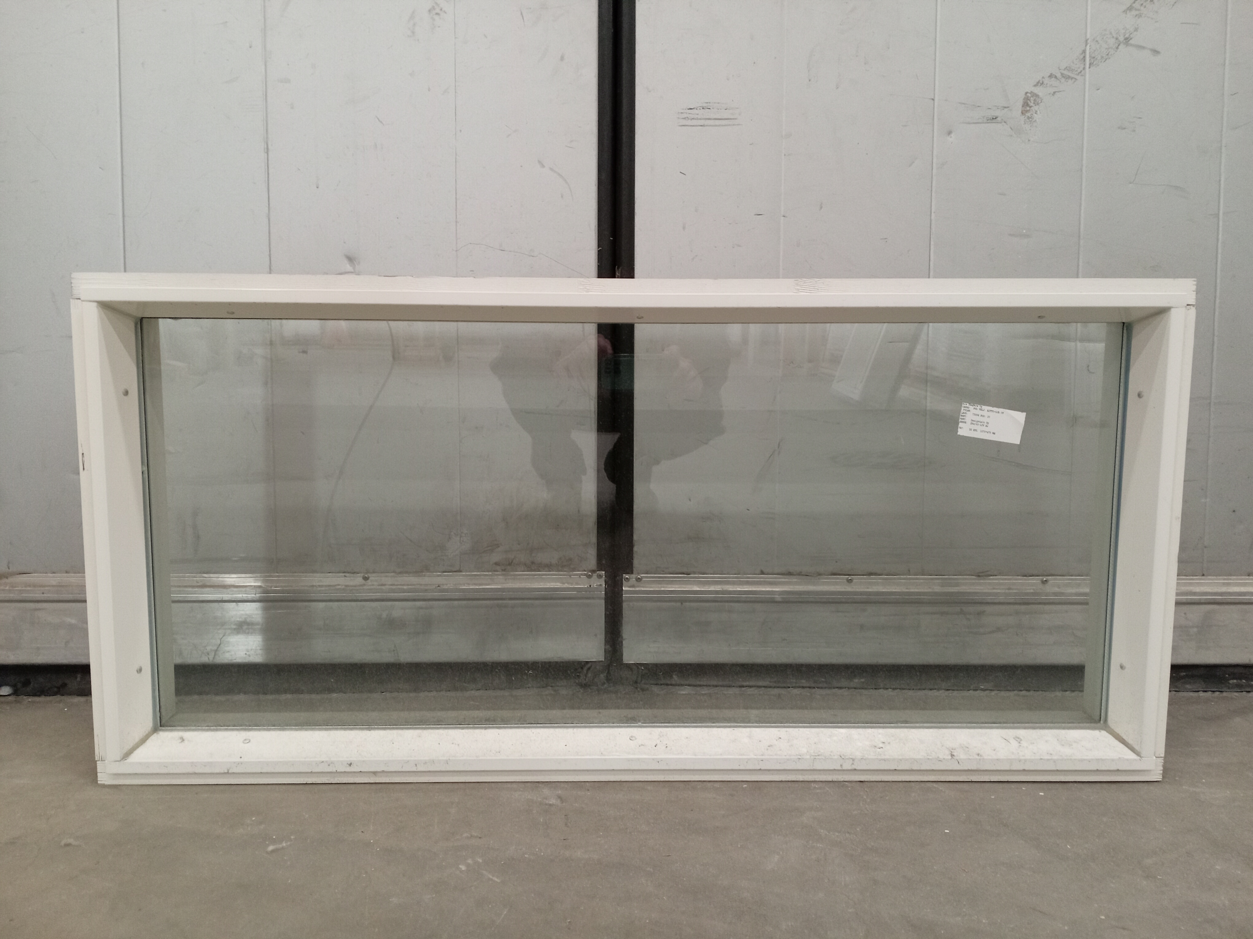 PIH-2268 MEKA_2K_105, 1130x530, Valk, 2K4 kiinteä