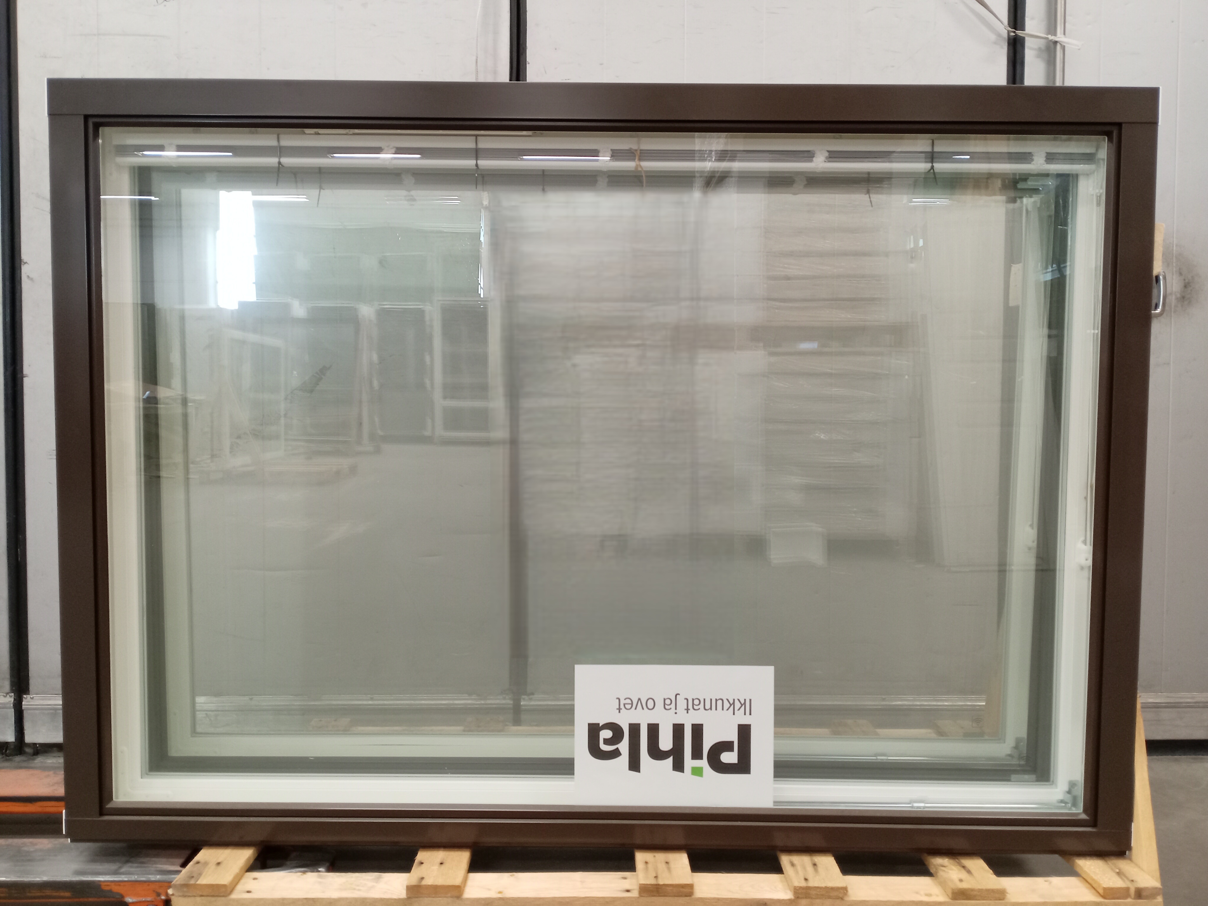 PIH-2300 MSEA 130, 1860x1320, Valk/Rusk