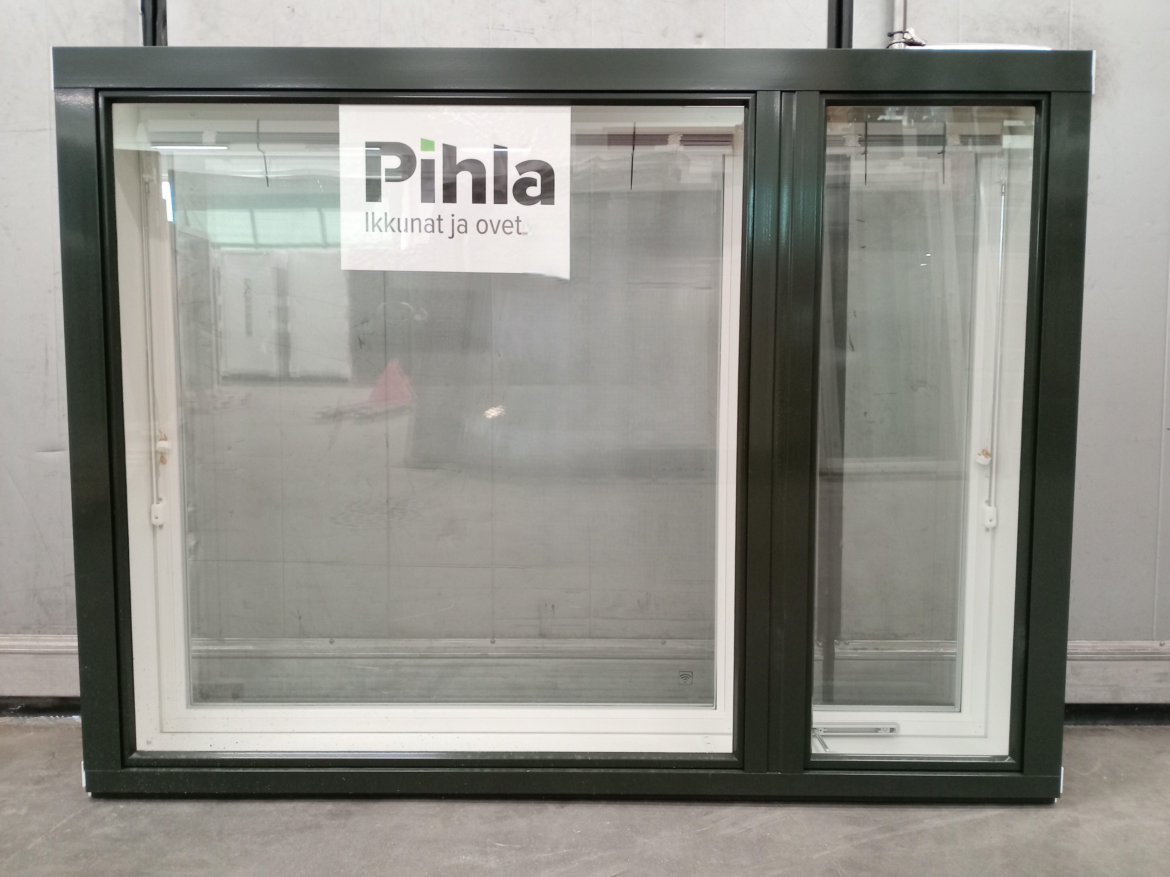 PIH-2309 MSEA 210, 1540x1160, Vit/Svart oliv, B-MODELL
