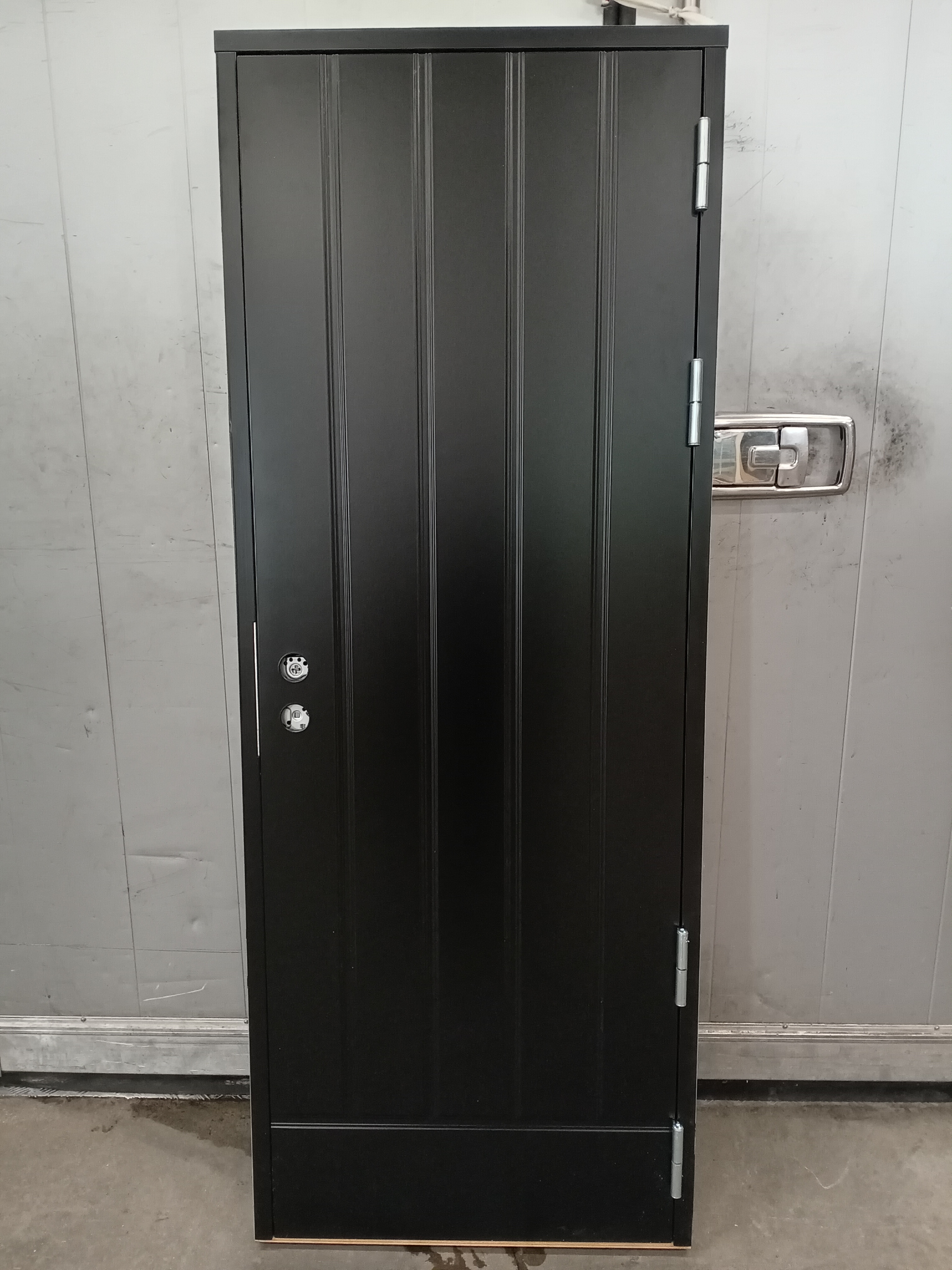 PNE-159, TALAS PYSTY 1.0, 7x18 (690x1790), Höger, Svart