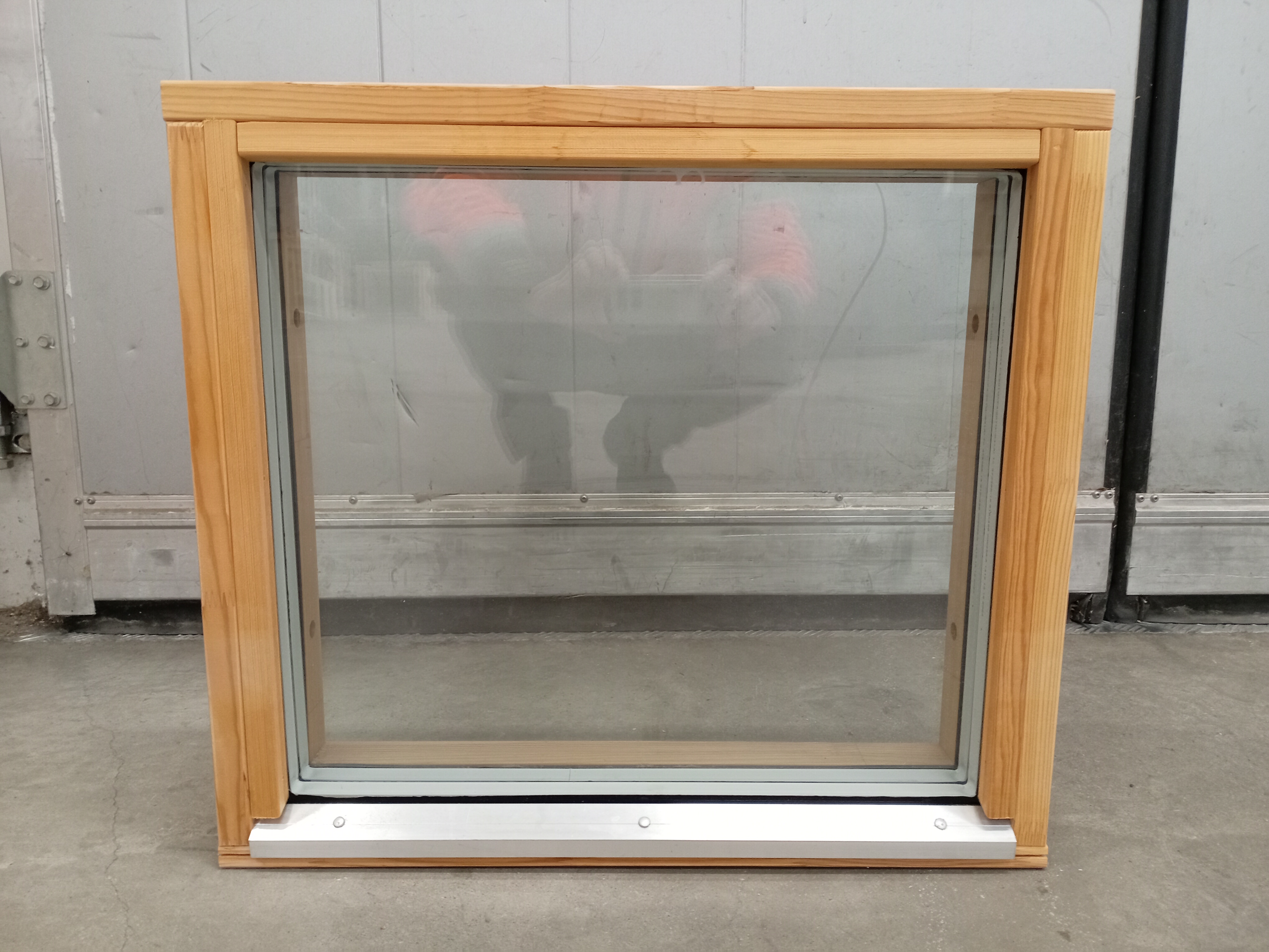 POL-159, KFG 115, 582x525, Puu, 3K4 kiinteä