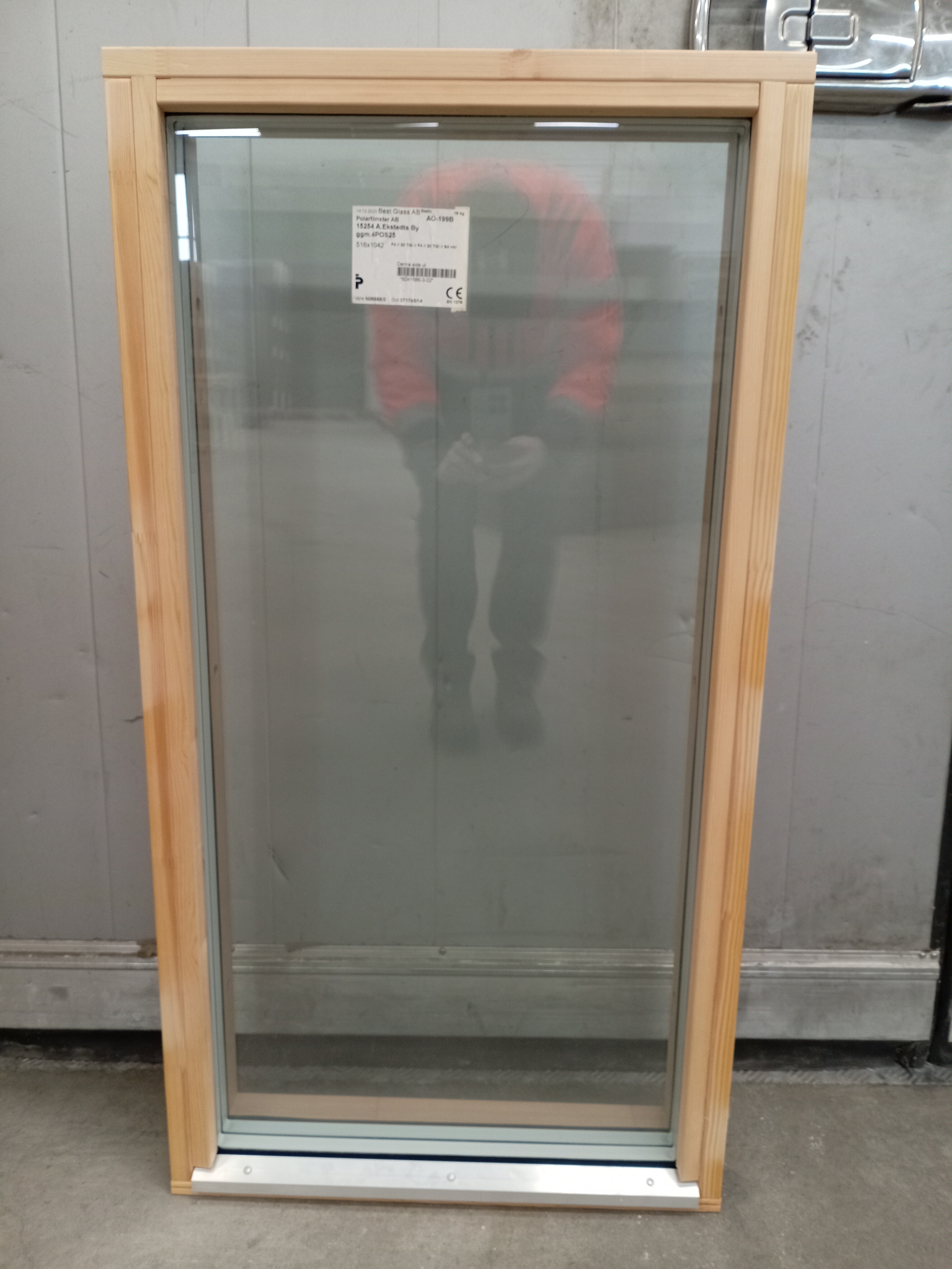 POL-162, KFG 115, 582x1110, Puu, 3K4 kiinteä