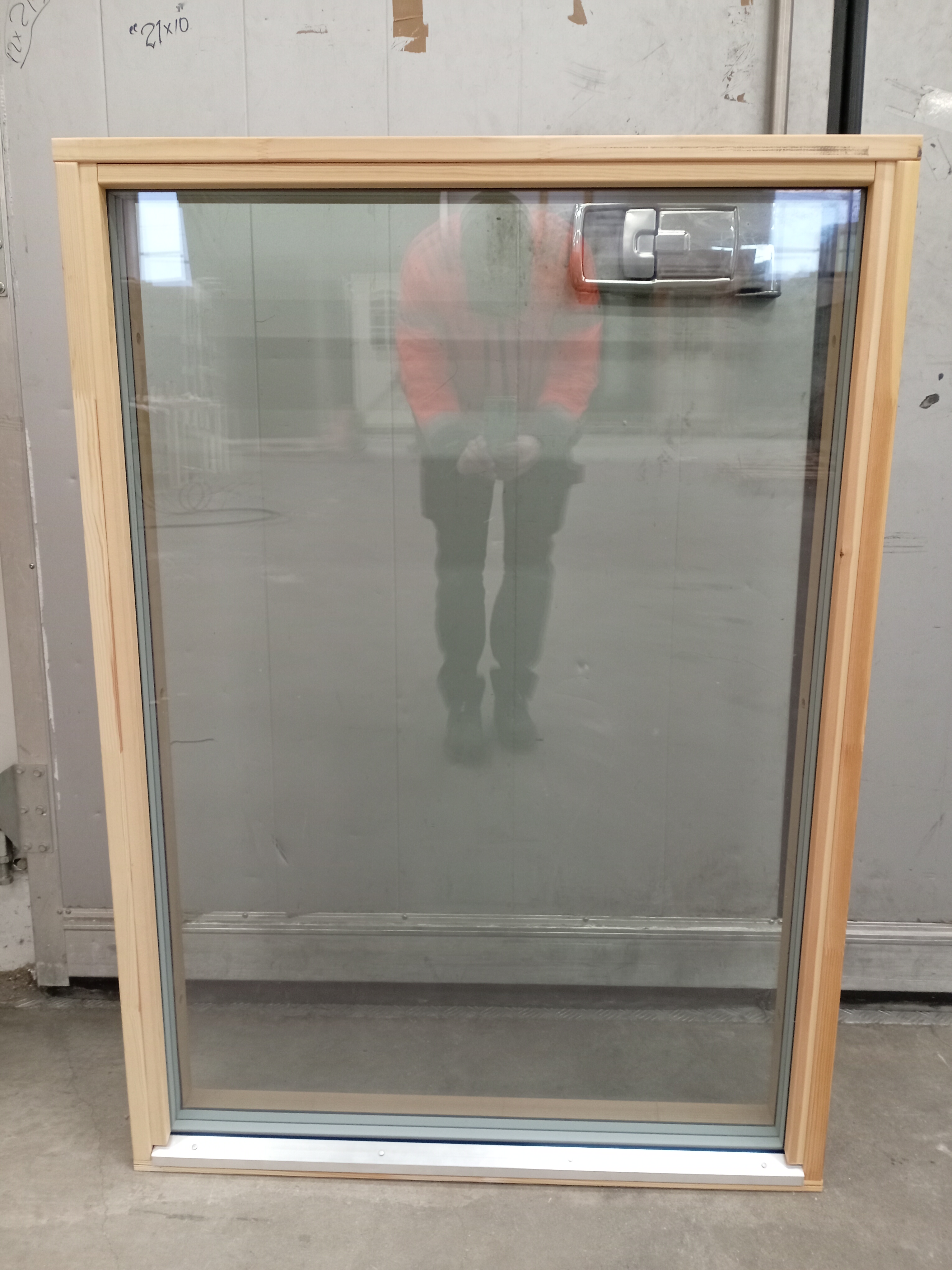 POL-165, KFG 115, 890x1248, Puu, 3K4 kiinteä