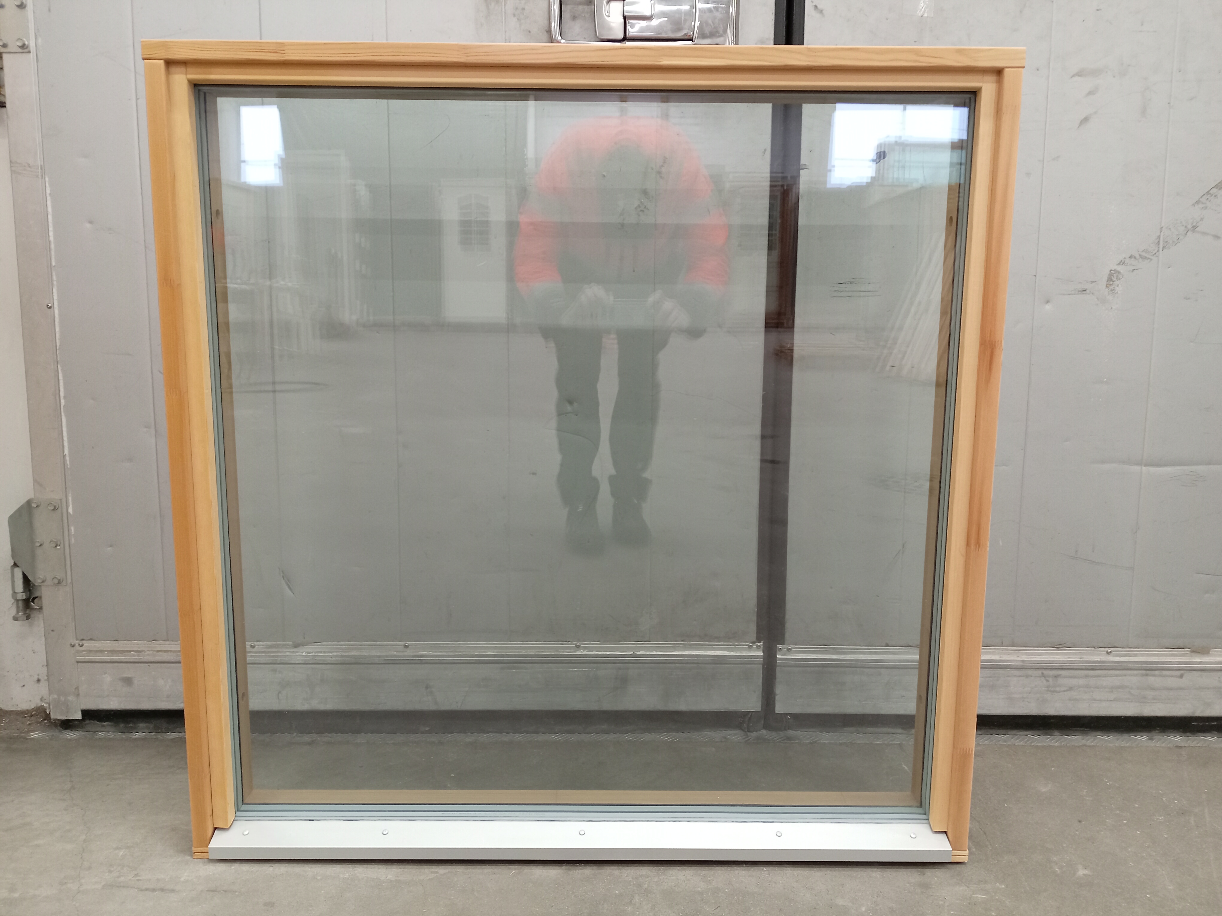 POL-167, KFG 115, 1052x1055, Puu, 3K4 kiinteä