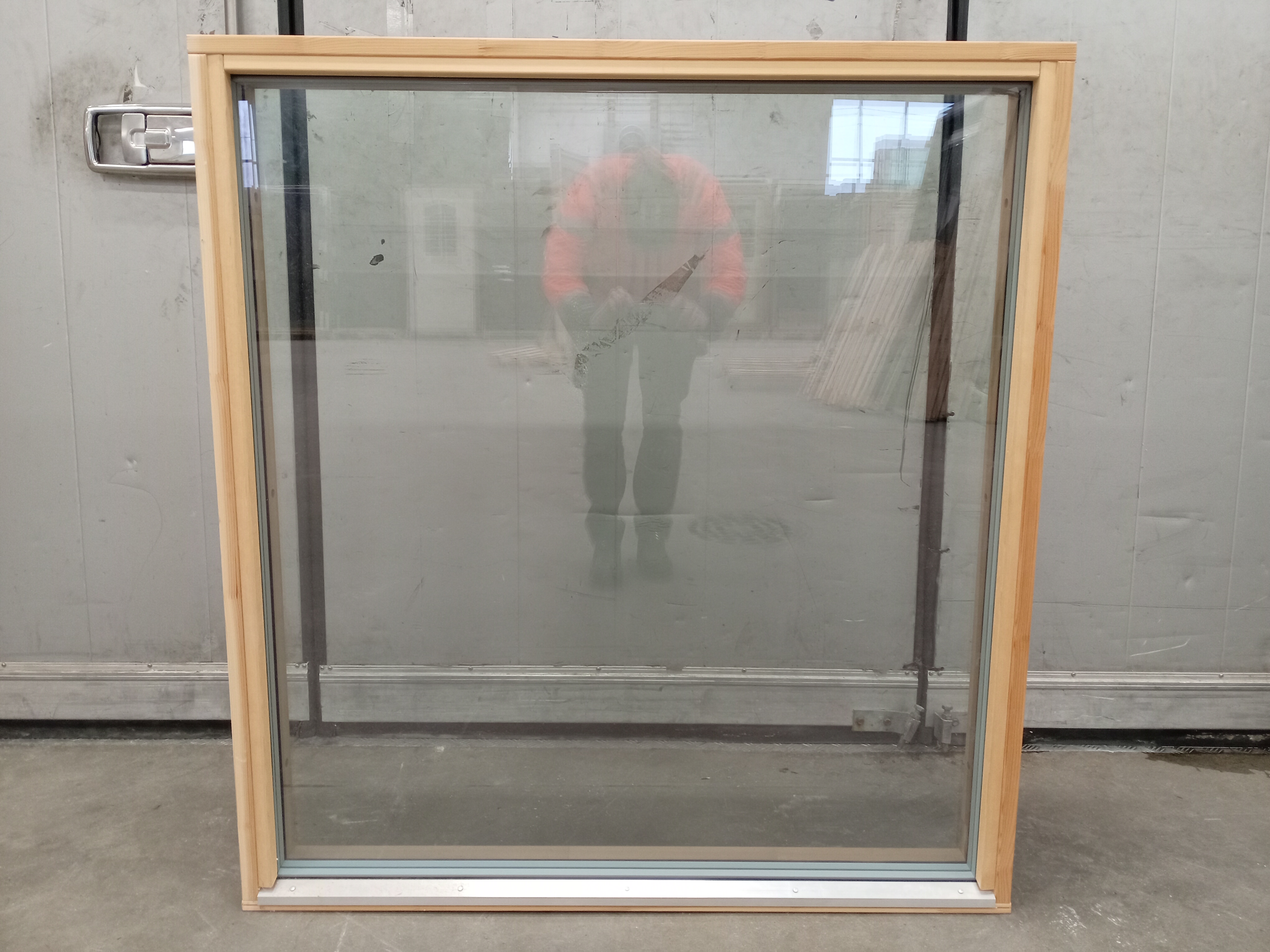 POL-168, KFG 115, 1160x1248, Puu, 3K4 kiinteä