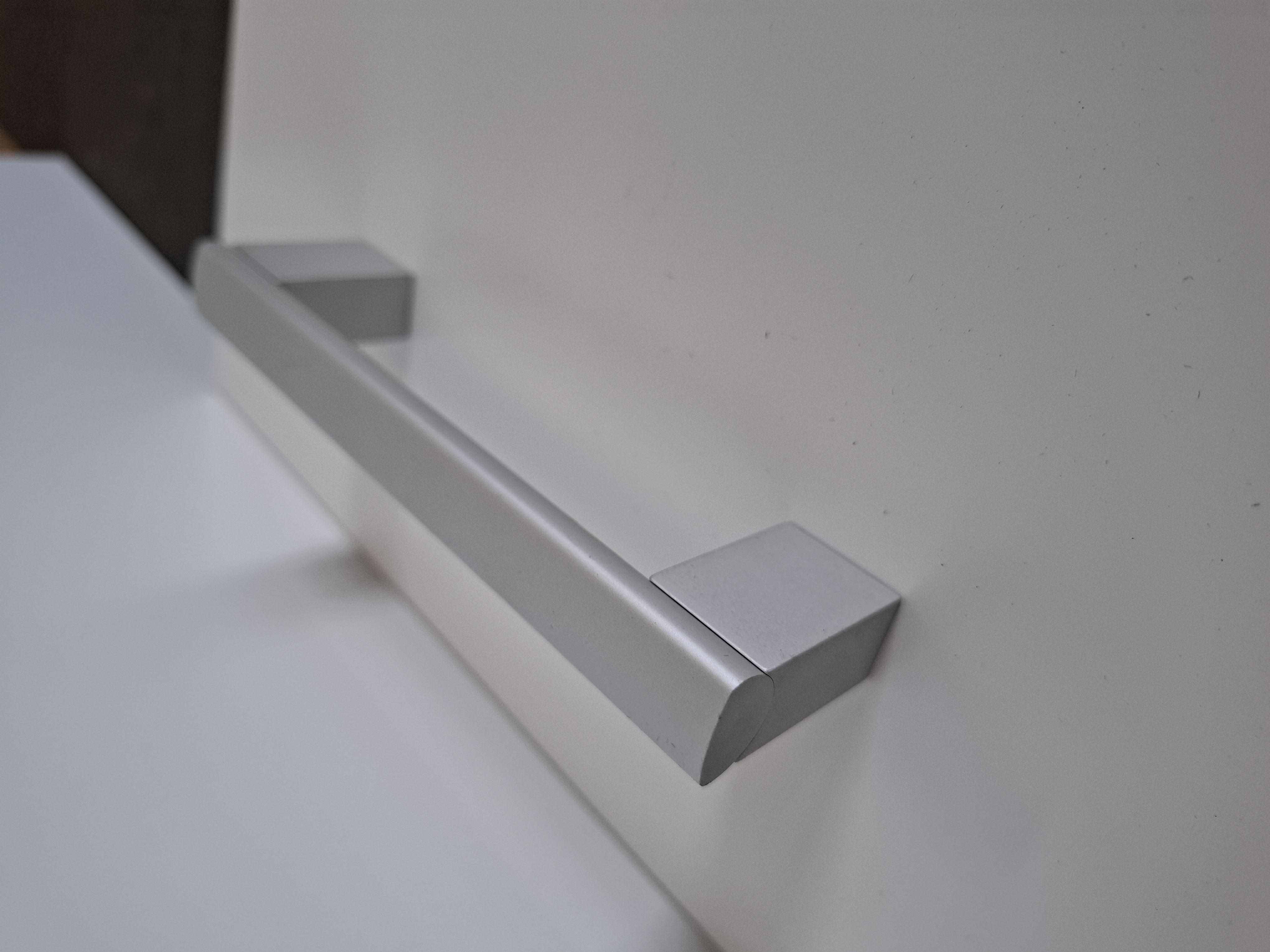 Prins handtag 140mm aluminium