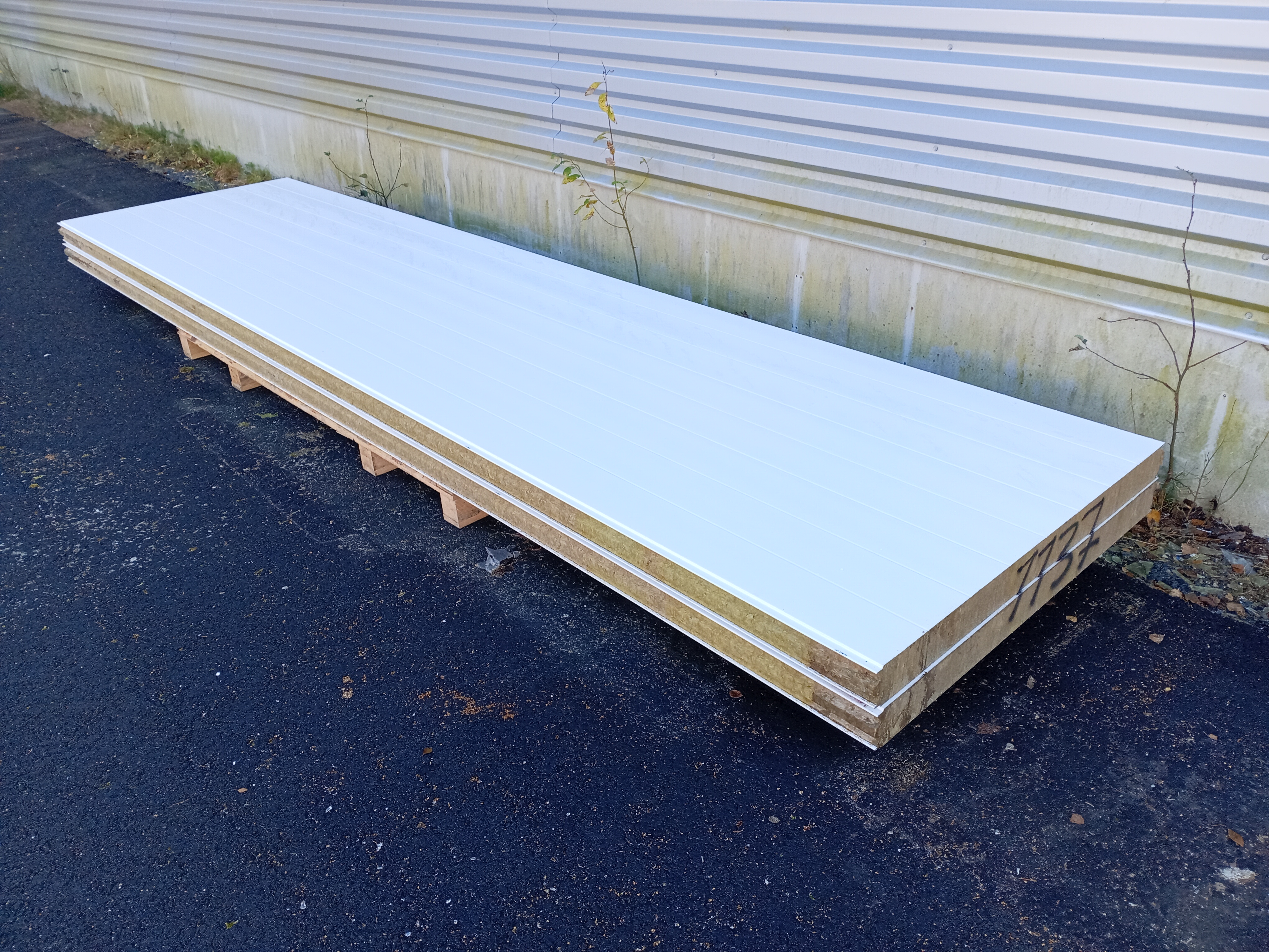 Ruukki SPA100W2 - NO 1137 (4800mm, 20/20)
