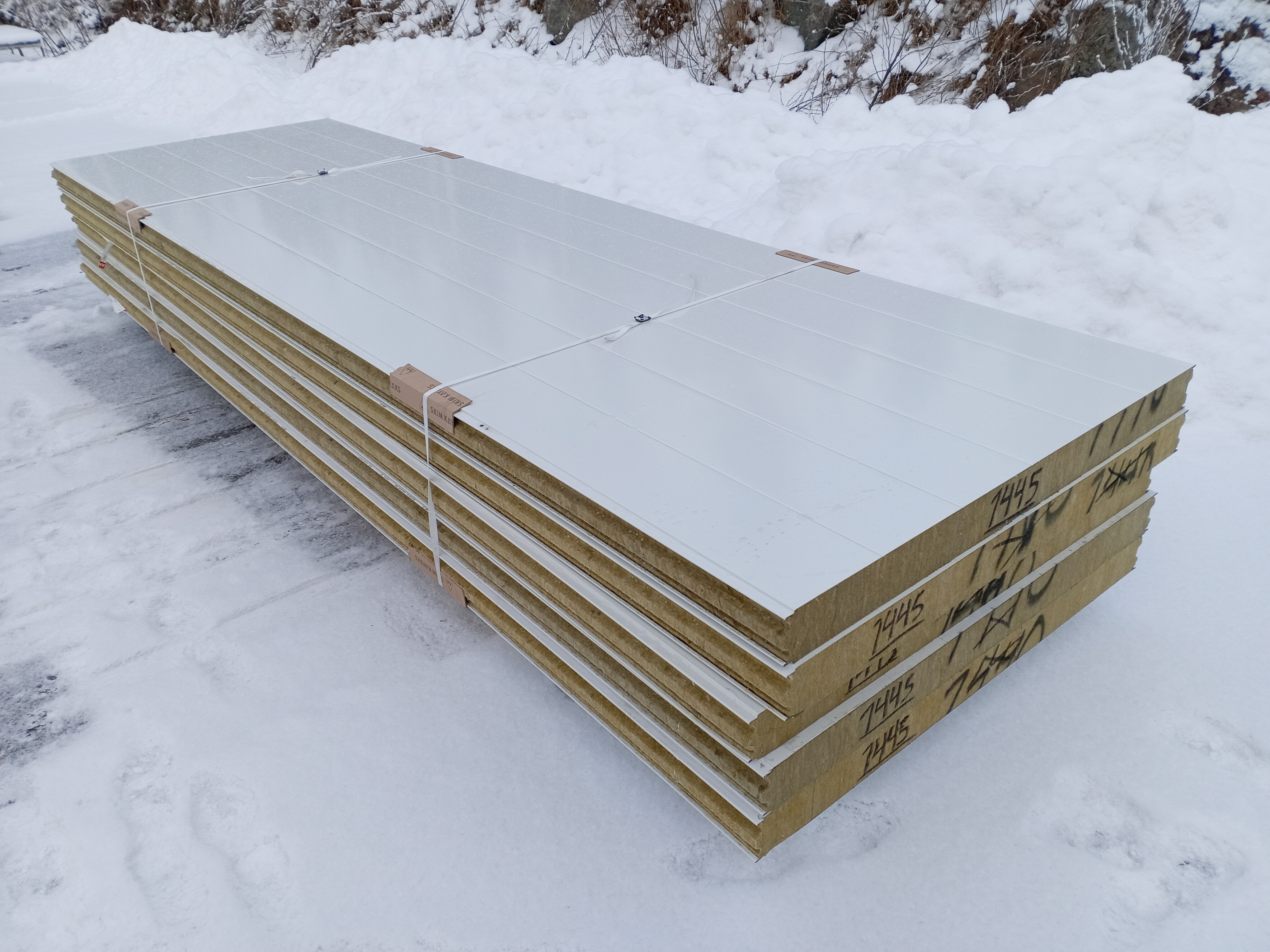 Ruukki SPA100W5 - NO 1445 (4000mm, 20/20)