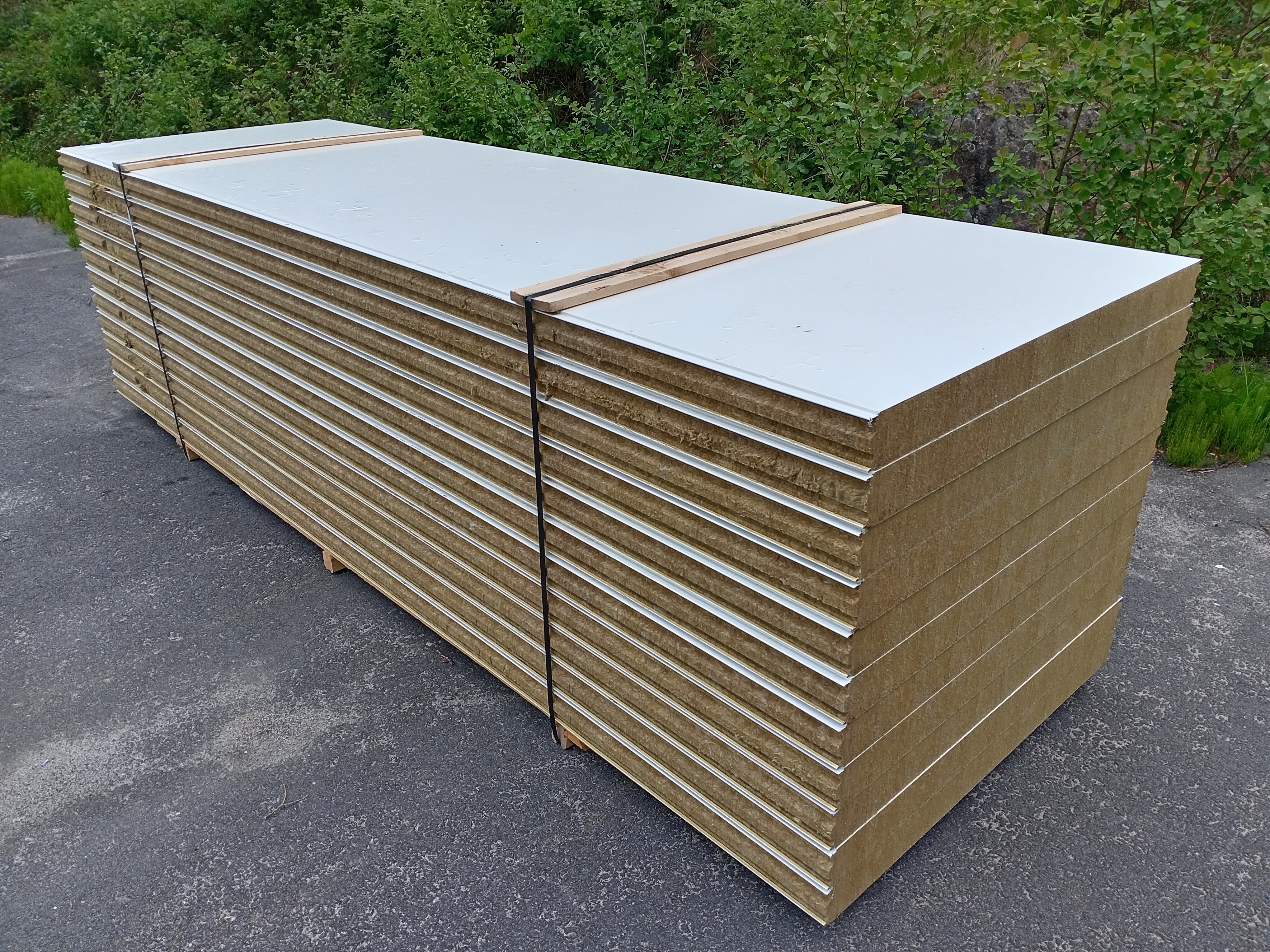 Ruukki SPA100W5 - NO 1610 (4000mm, 20/20)