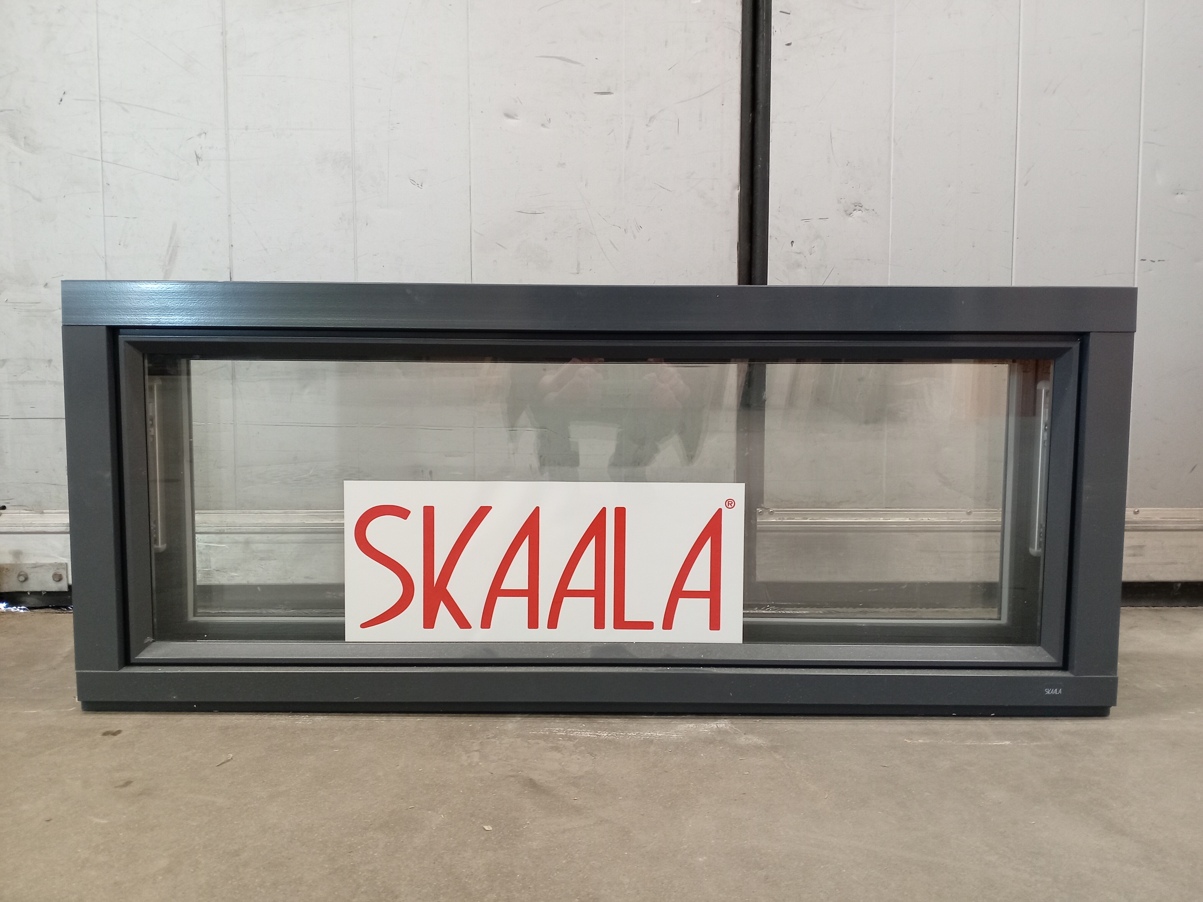 SKA-1586 Skaala, BEETA131_Aukea, 1190x490, Grå, VF