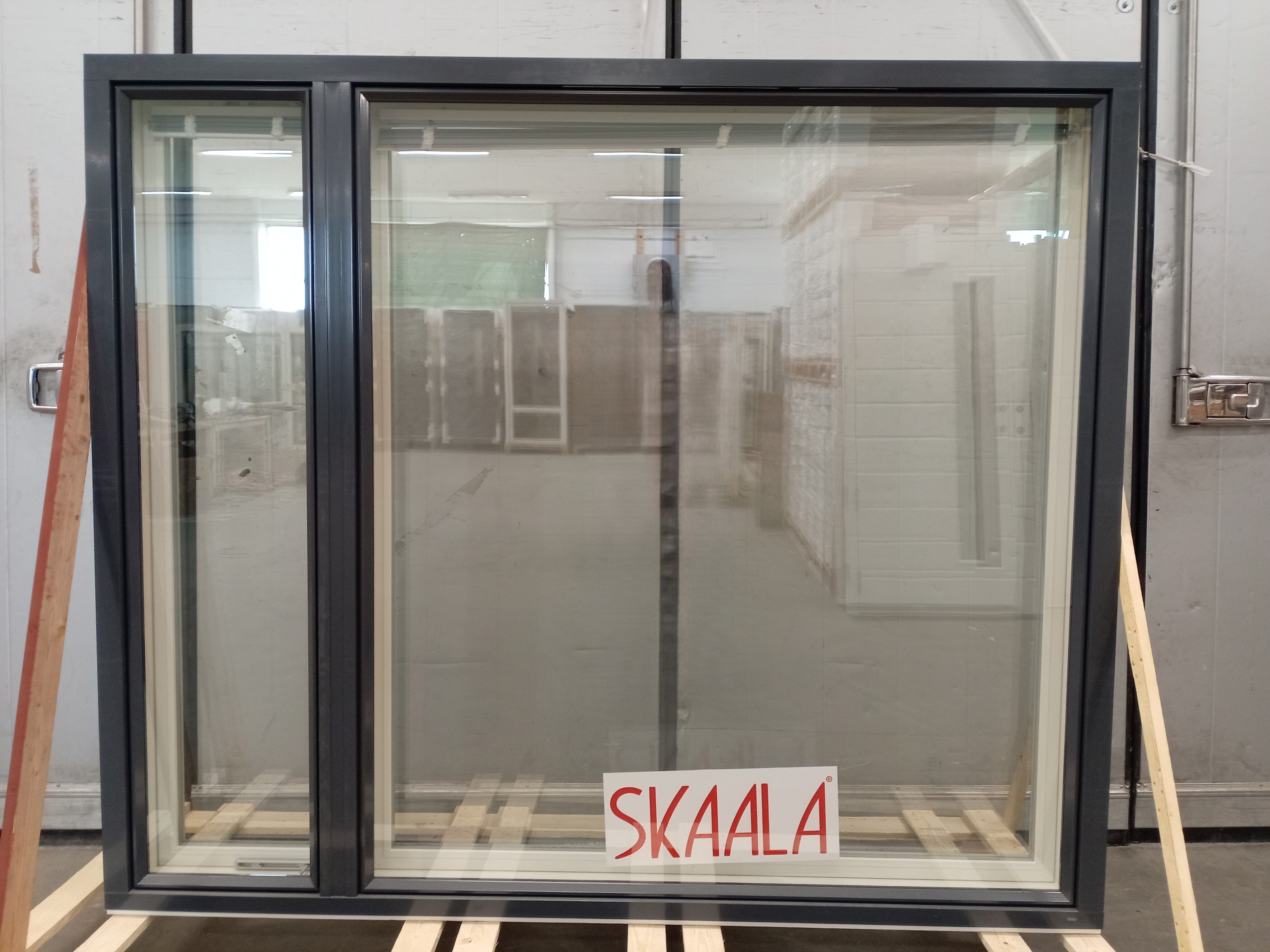 SKA-1657 Skaala, BEETA175_Aukea+, 1980x1680, Valk/Harm, B-MALLI