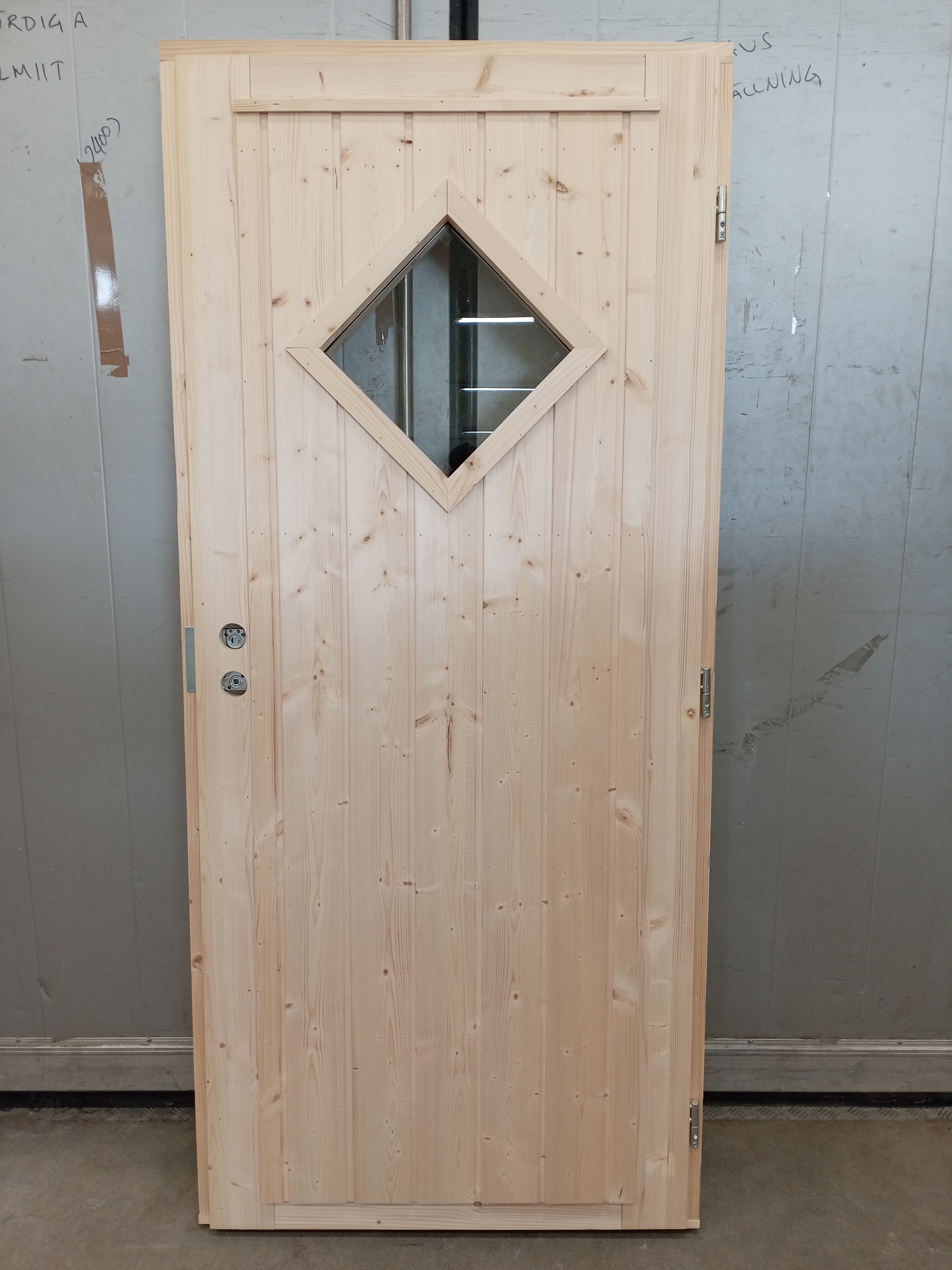 Timber-4, Mökki 92, 9x20 (890x1980), Höger, Trä