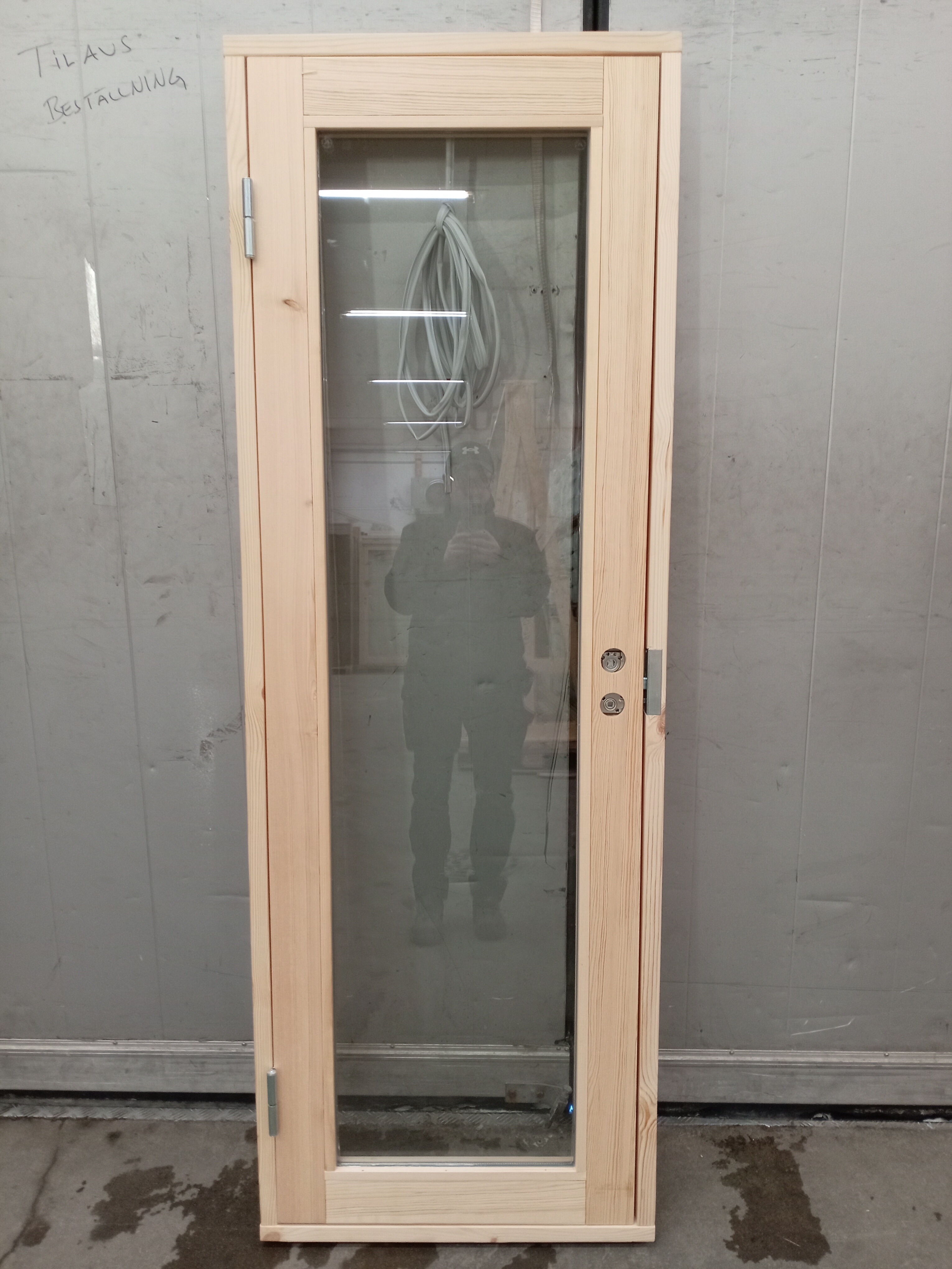 TOM-71, Mökki-115 HELGLAS, 7x20 (690x1990), Vänster, Trä