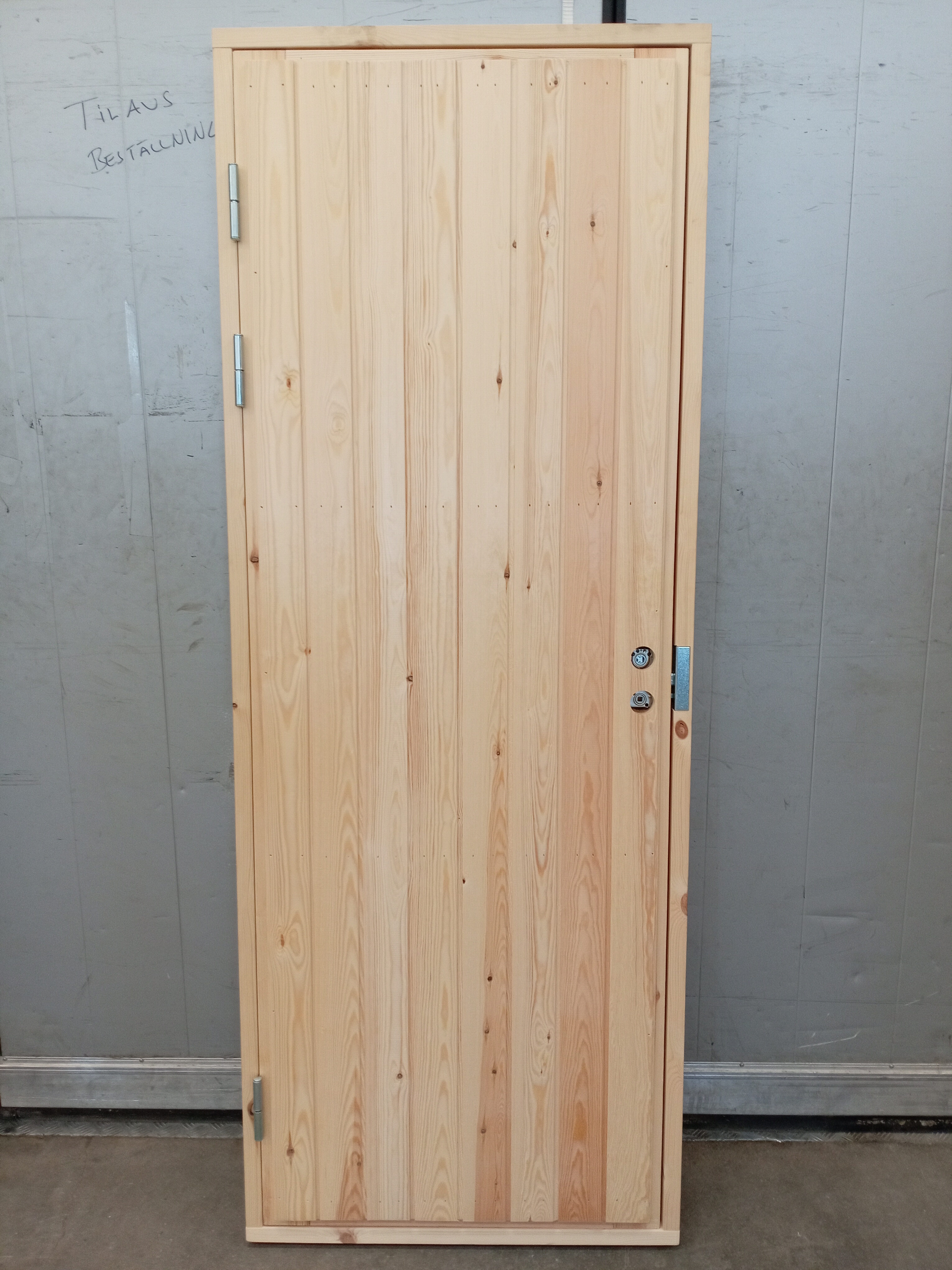 TOM-73, Mökki-115 UMPI, 8x20 (790x1990), Vänster, Trä