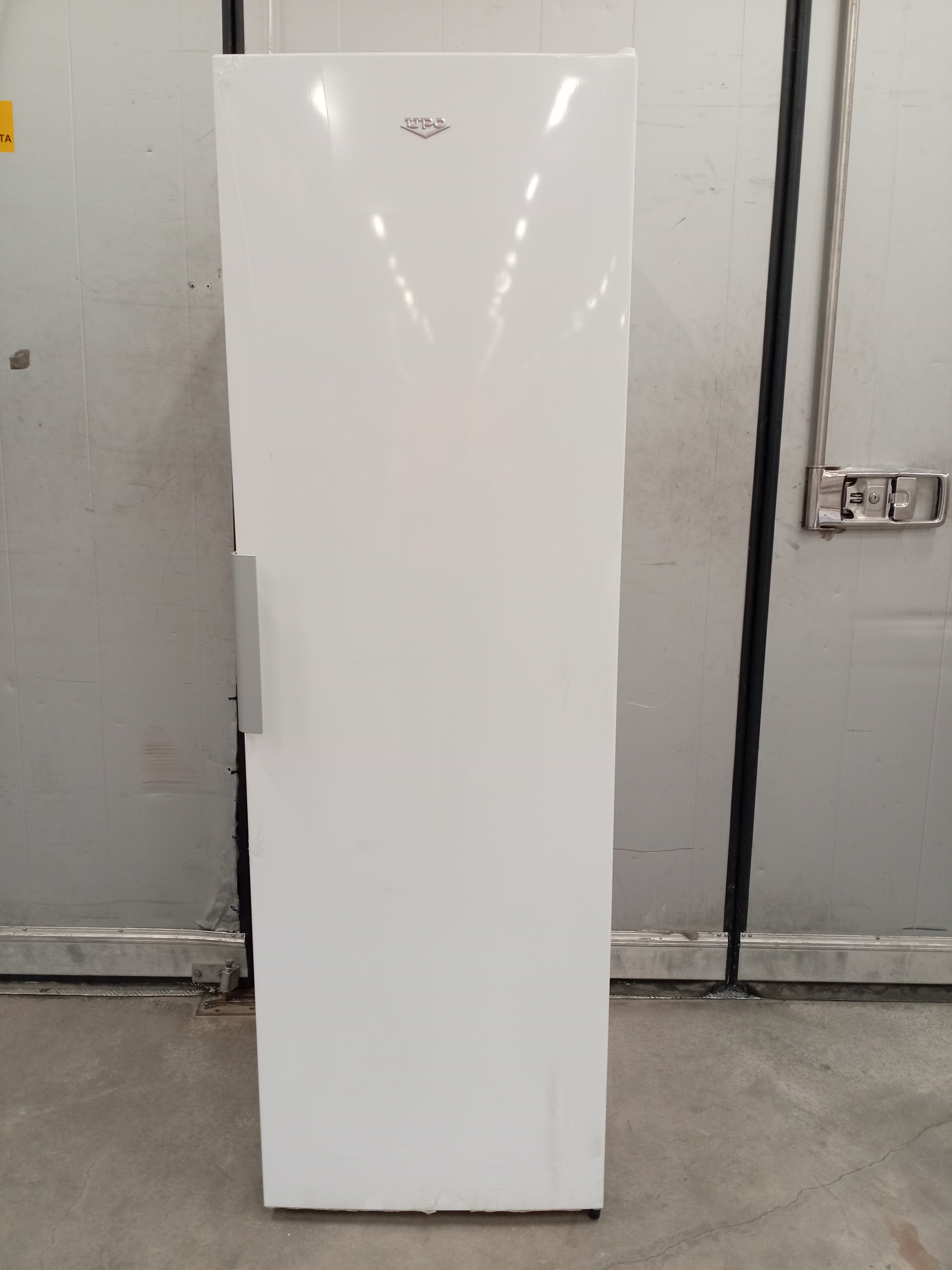 UPO RE6195WE jääkaappi, 398L