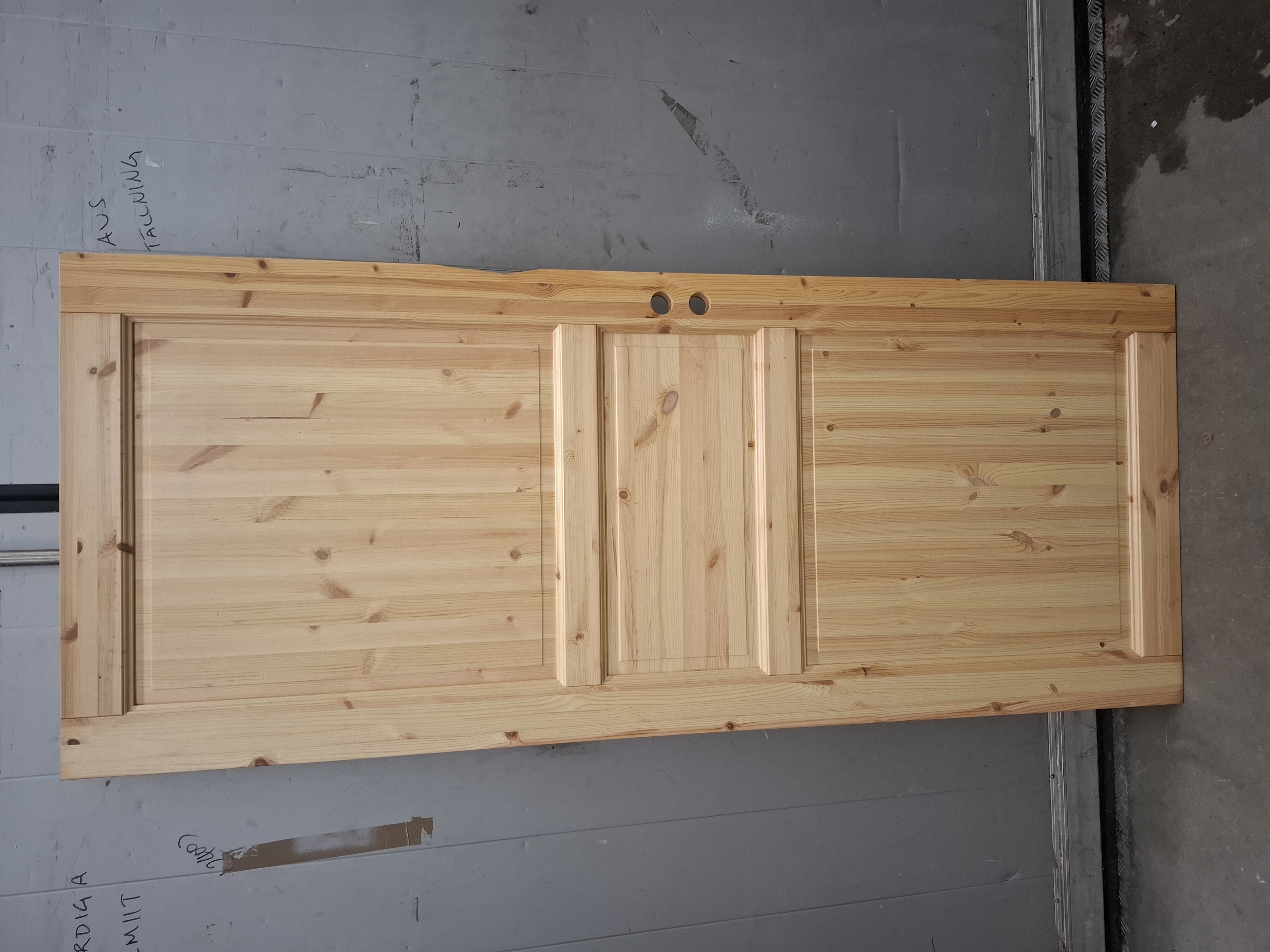 Vo-107, 9x21 Massiv trä mellandörr